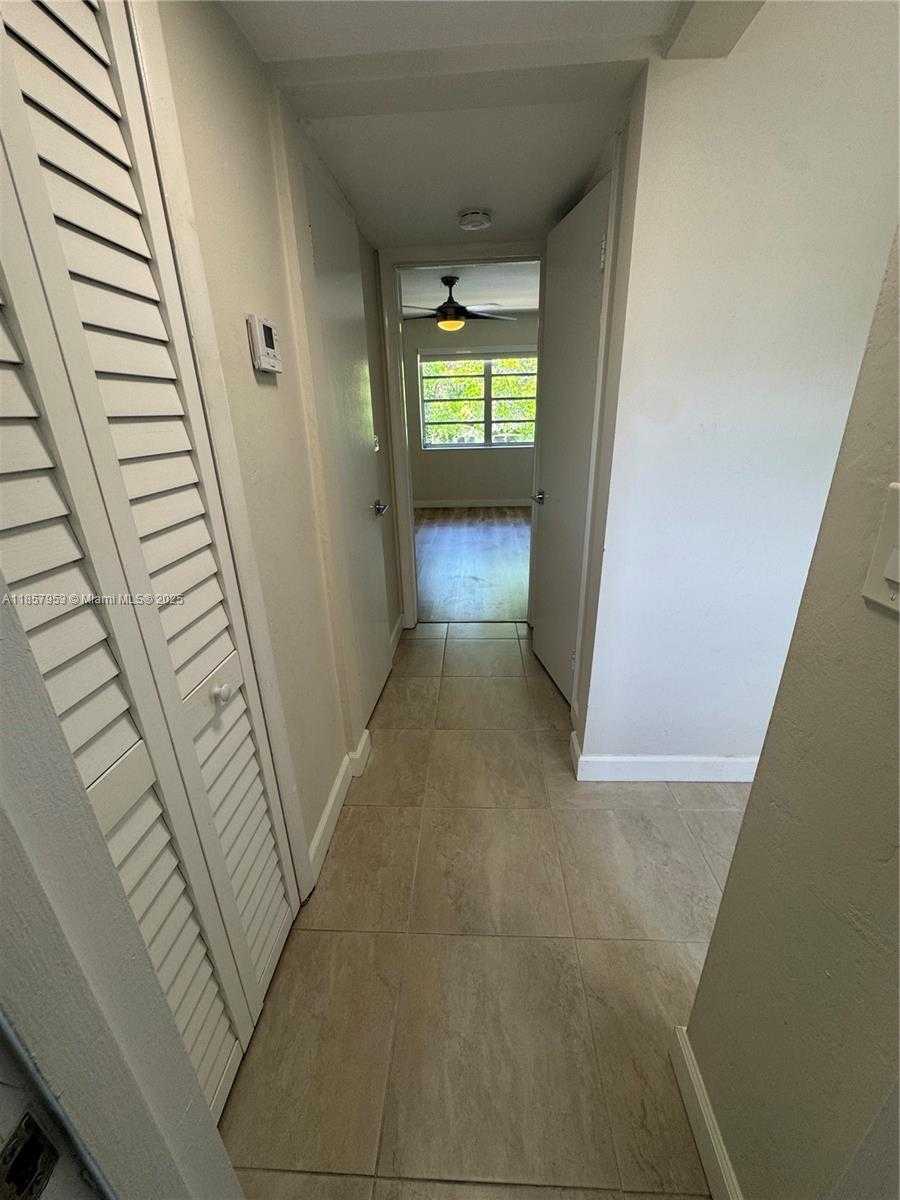 Small Image of 115 CALABRIA AVE #10, Coral Gables Number 12