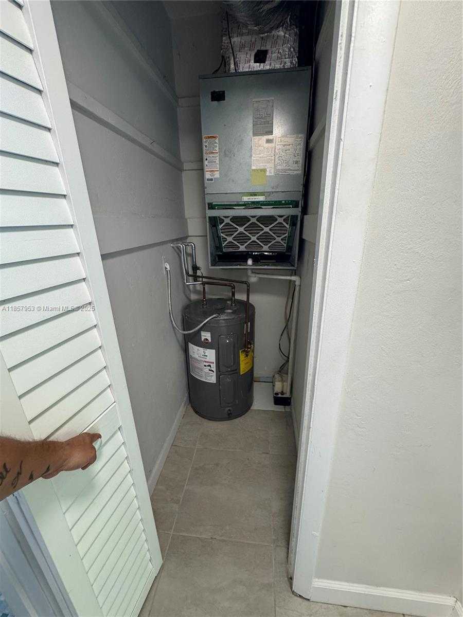 Small Image of 115 CALABRIA AVE #10, Coral Gables Number 13