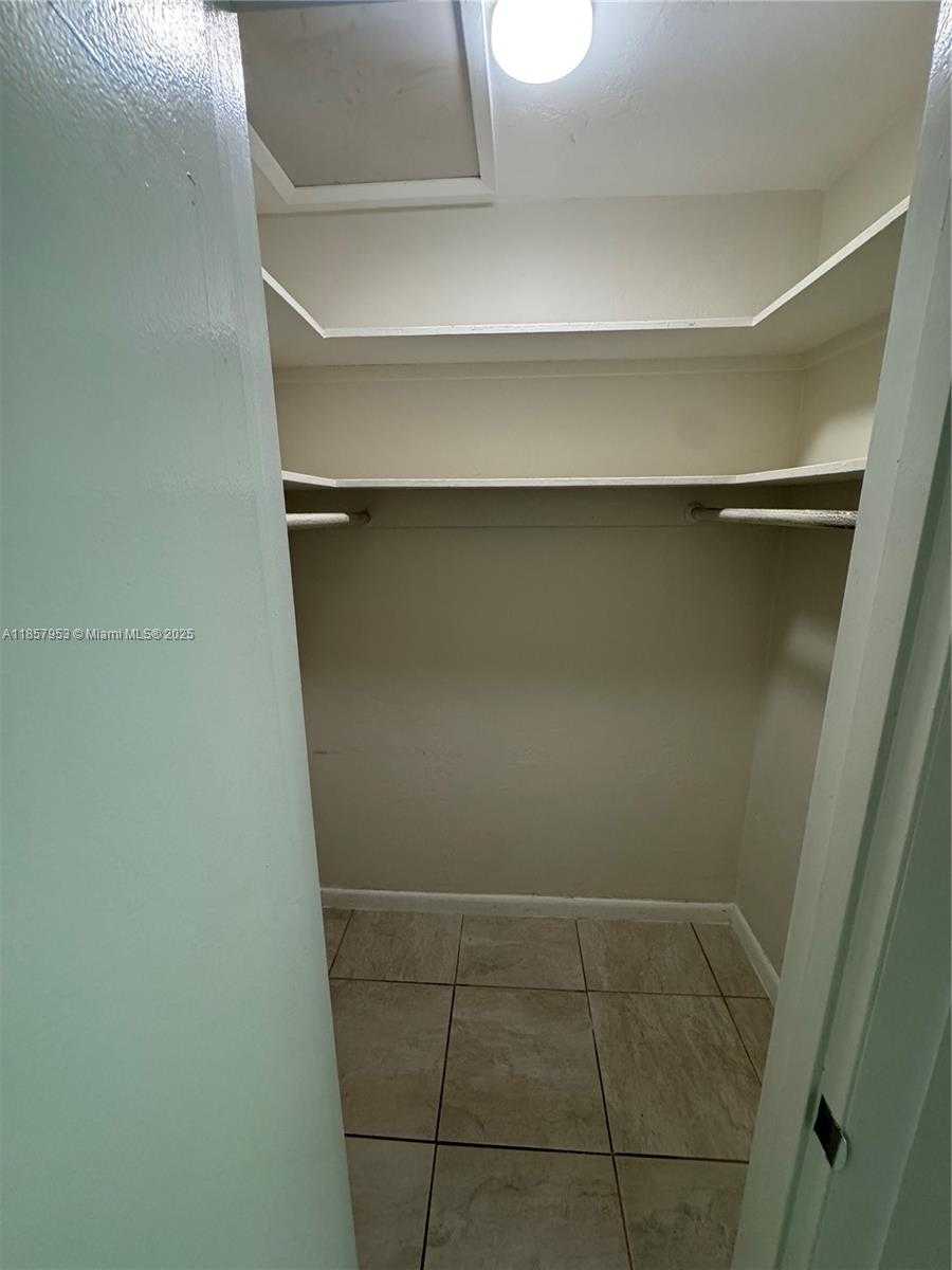 Small Image of 115 CALABRIA AVE #10, Coral Gables Number 14