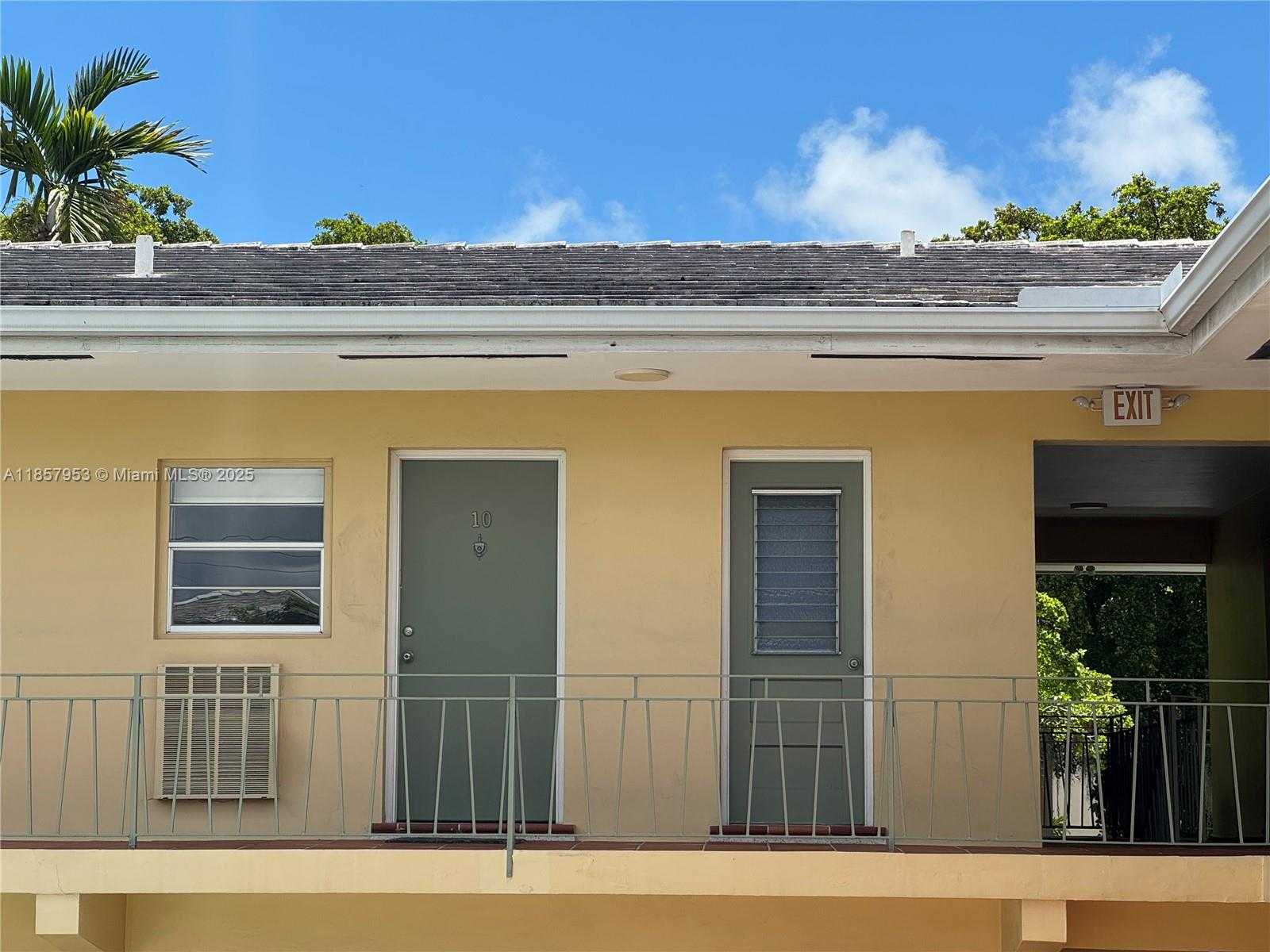 Small Image of 115 CALABRIA AVE #10, Coral Gables Number 3