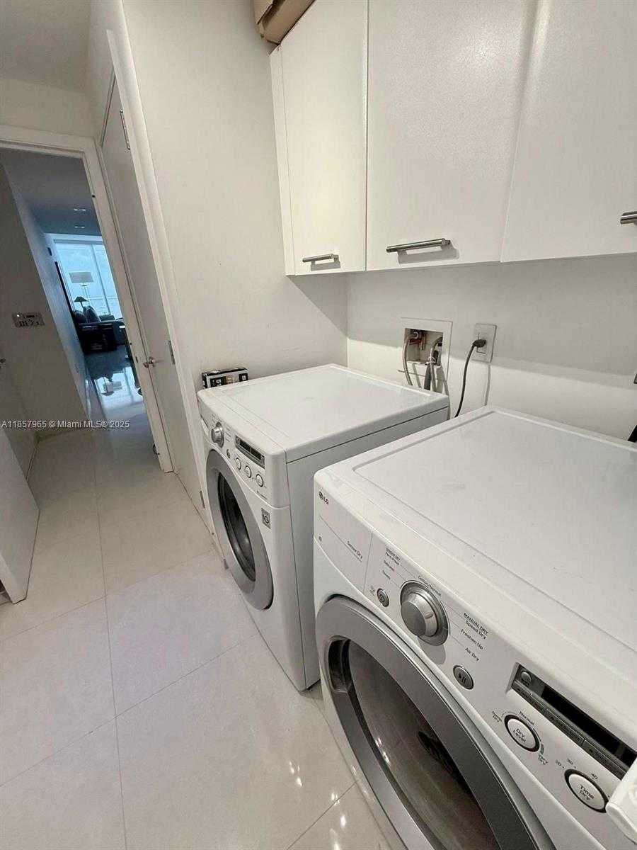 Imagen de Pequeño Objeto