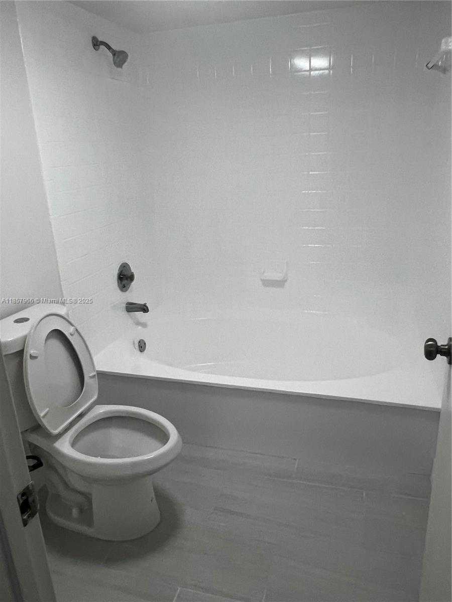 Small Image of 14368 SOUTH WEST 98TH TER, Miami Number 14