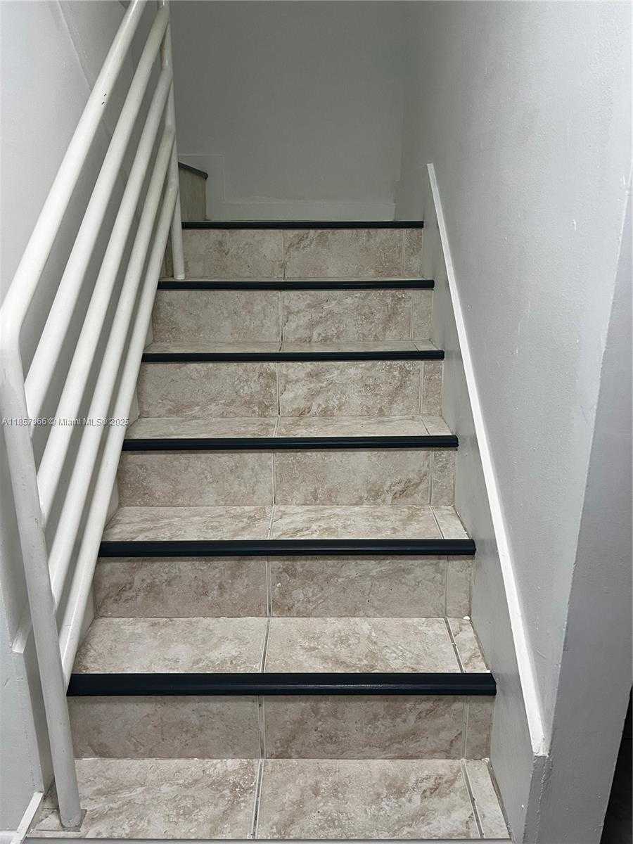 Small Image of 14368 SOUTH WEST 98TH TER, Miami Number 20