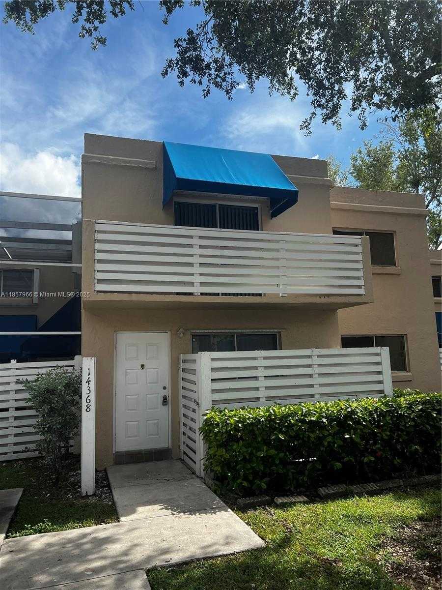 Small Image of 14368 SOUTH WEST 98TH TER, Miami Number 4