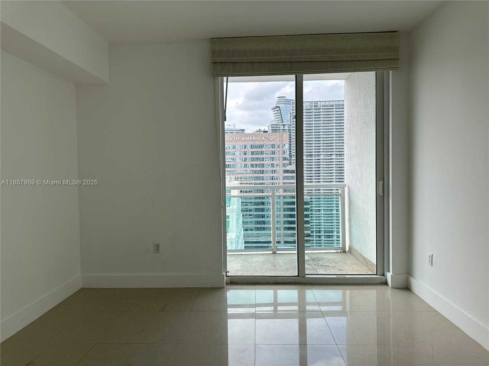 Small Image of 950 BRICKELL BAY DR #3804, Miami Number 11