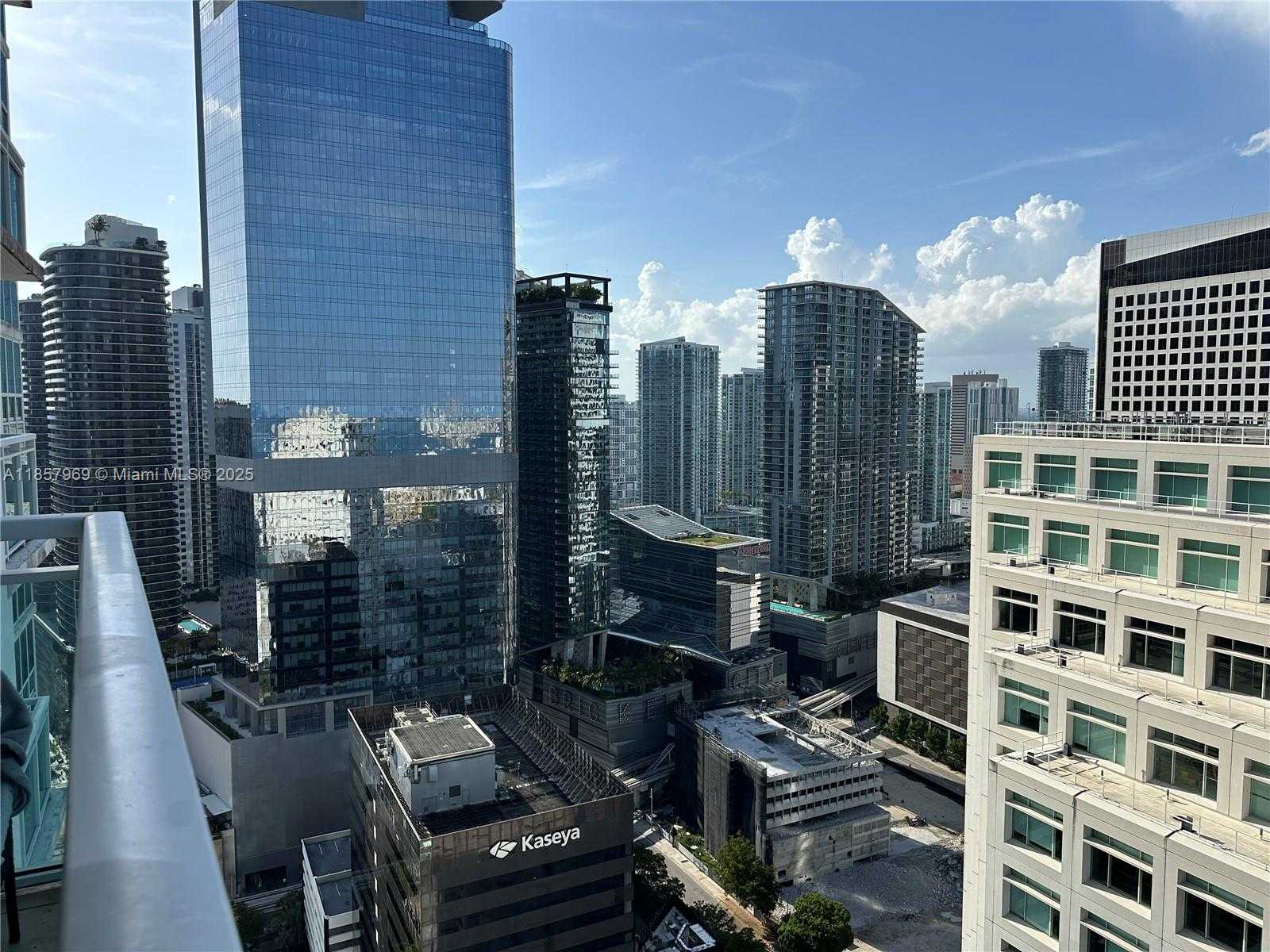 Small Image of 950 BRICKELL BAY DR #3804, Miami Number 2