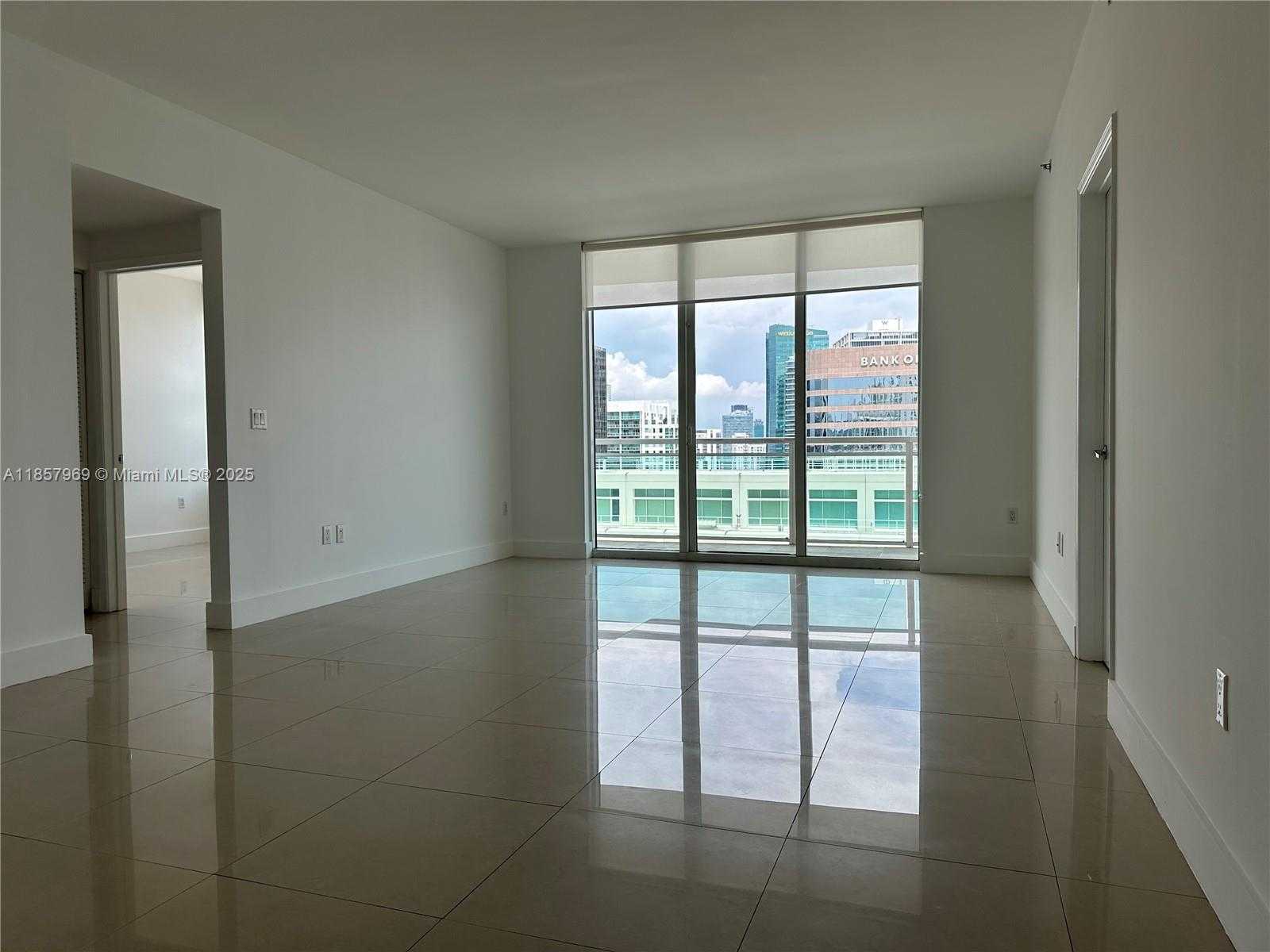 Small Image of 950 BRICKELL BAY DR #3804, Miami Number 32