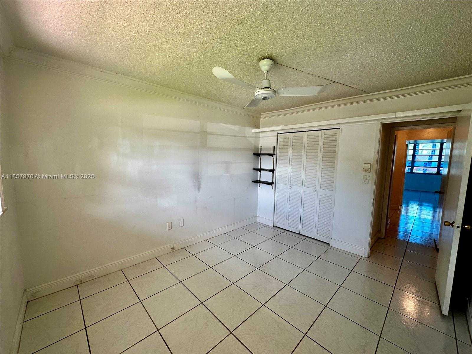 Small Image of 1750 NORTH EAST 191ST ST #105-1, Miami Number 10