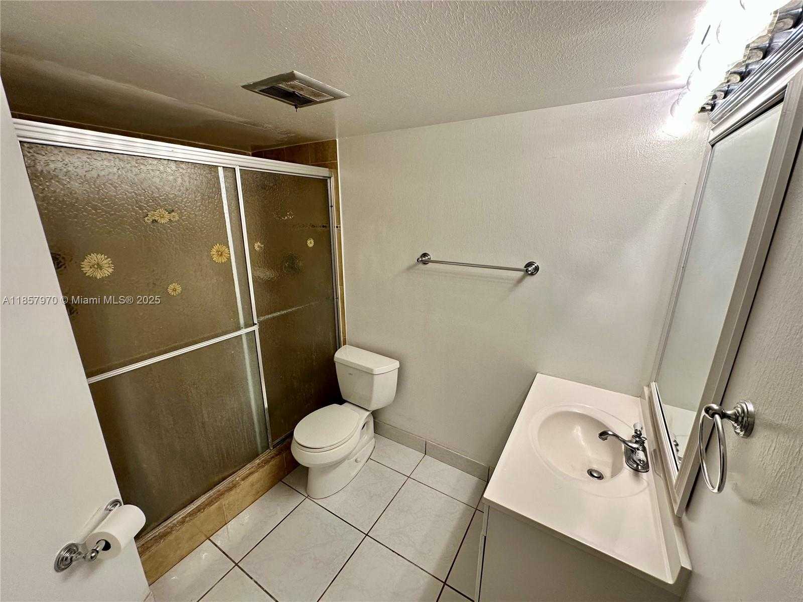 Small Image of 1750 NORTH EAST 191ST ST #105-1, Miami Number 14