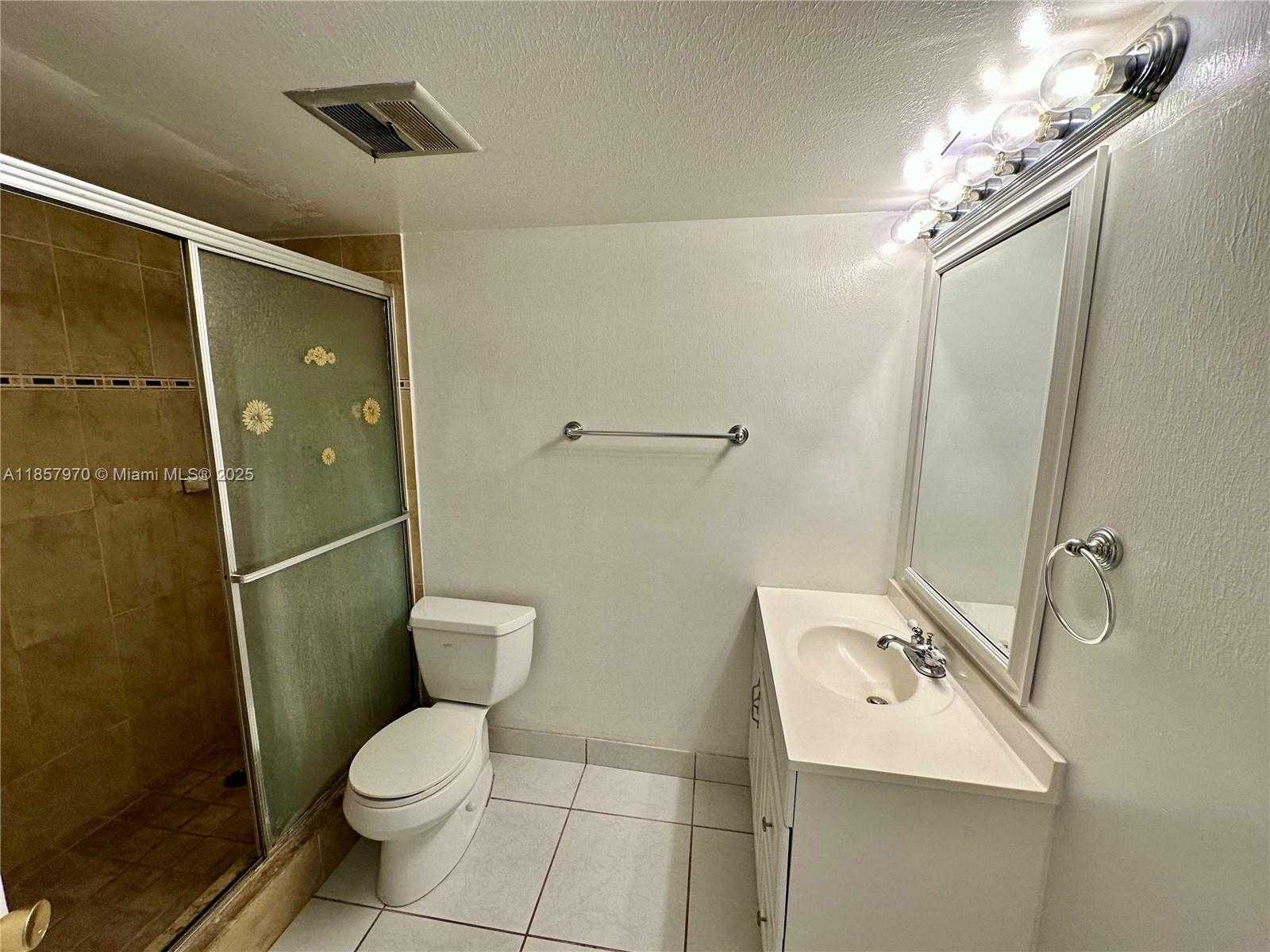 Small Image of 1750 NORTH EAST 191ST ST #105-1, Miami Number 15