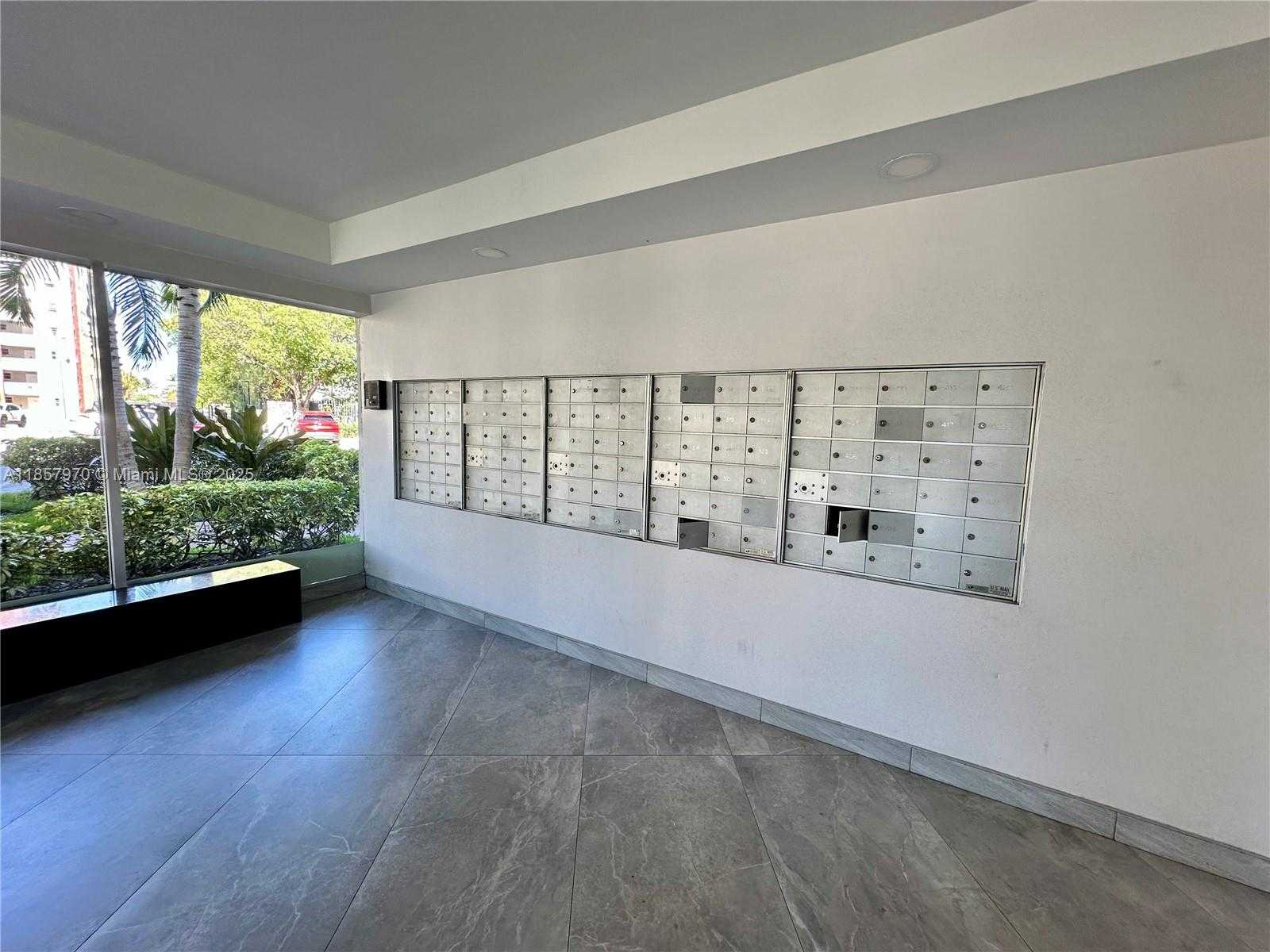 Small Image of 1750 NORTH EAST 191ST ST #105-1, Miami Number 25