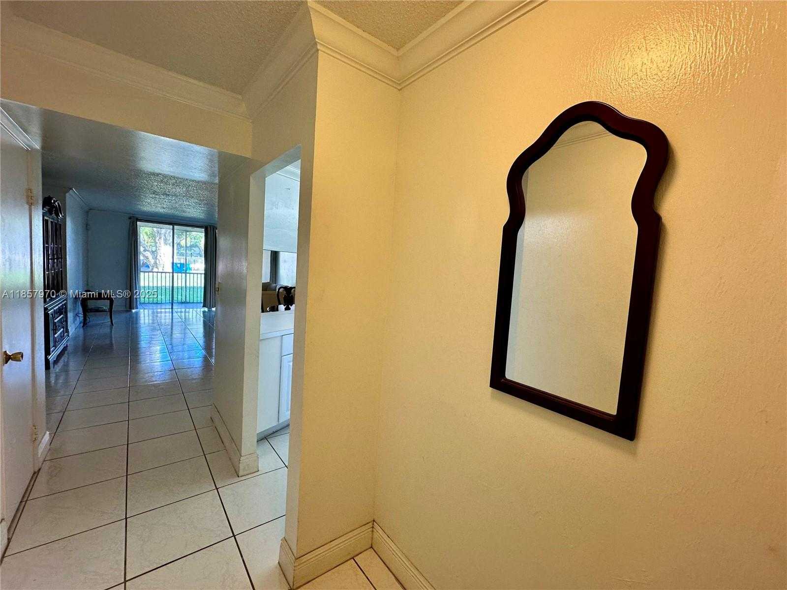 Small Image of 1750 NORTH EAST 191ST ST #105-1, Miami Number 3