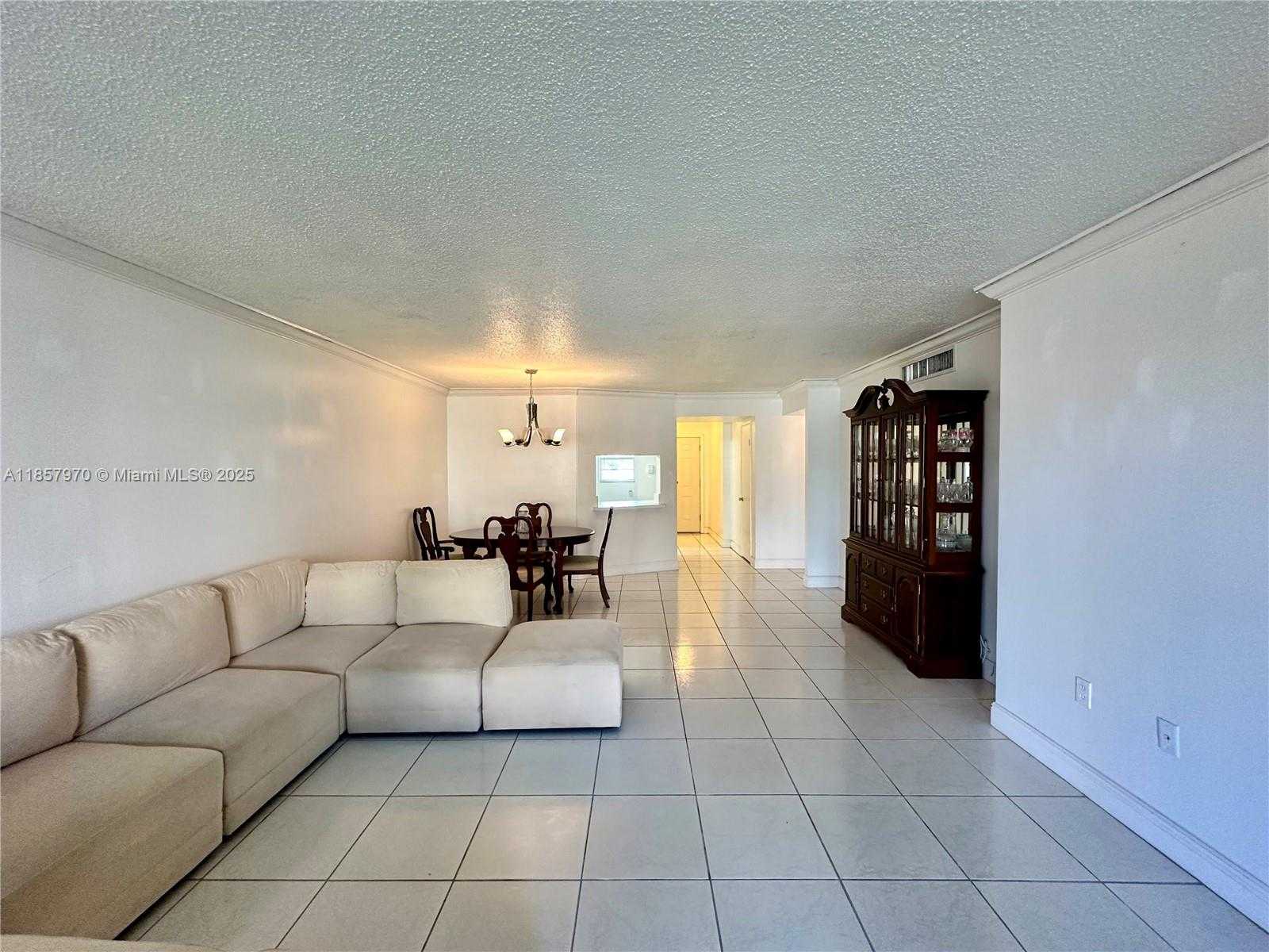 Small Image of 1750 NORTH EAST 191ST ST #105-1, Miami Number 6