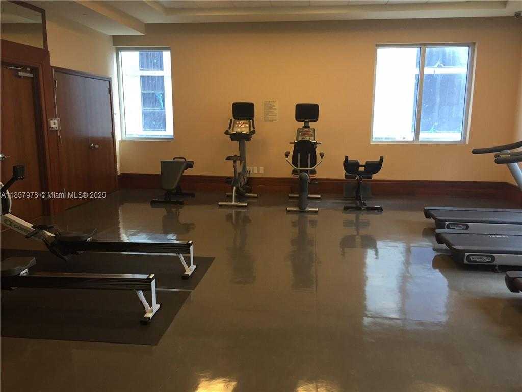 Small Image of 1060 BRICKELL AVE #3009, Miami Number 17