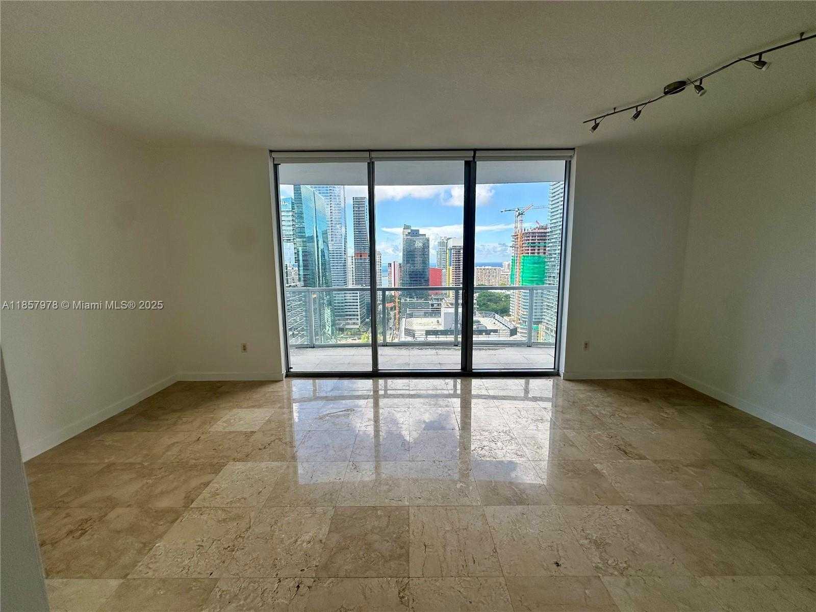 Small Image of 1060 BRICKELL AVE #3009, Miami Number 5