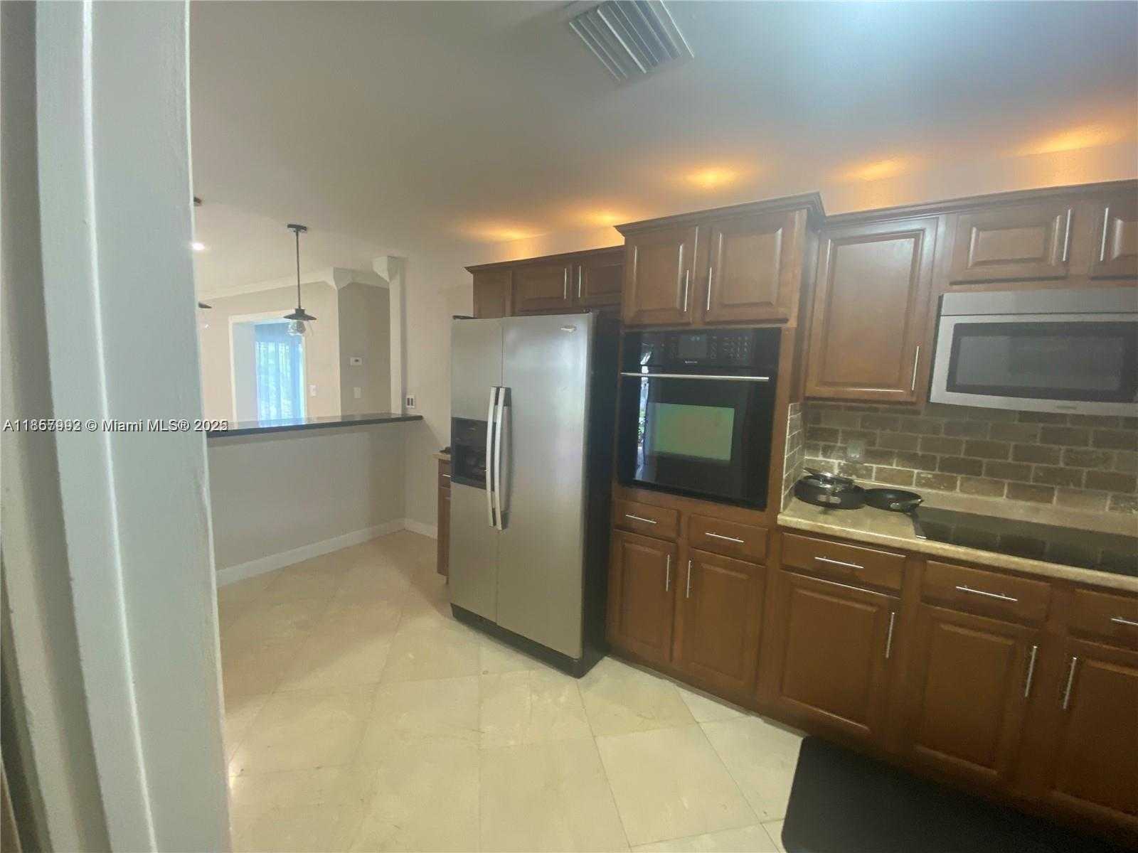 Small Image of 1750 NORTH EAST 40TH PL, Oakland Park Number 16