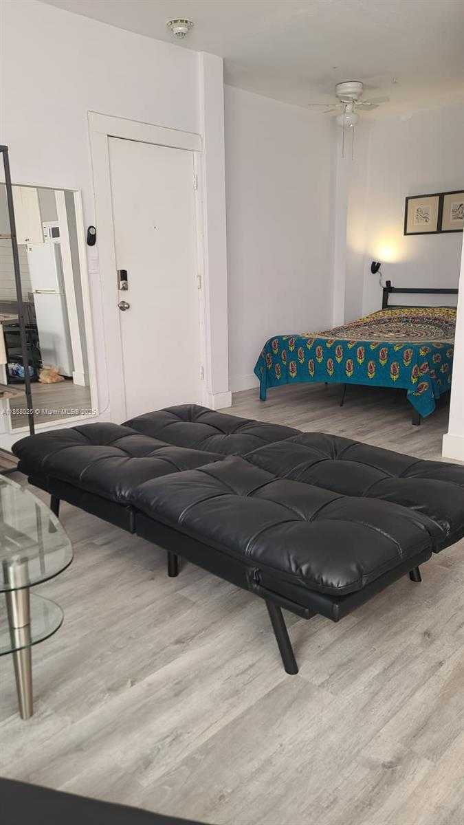 Small Image of 3710 COLLINS AVE #N-309, Miami Beach Number 6
