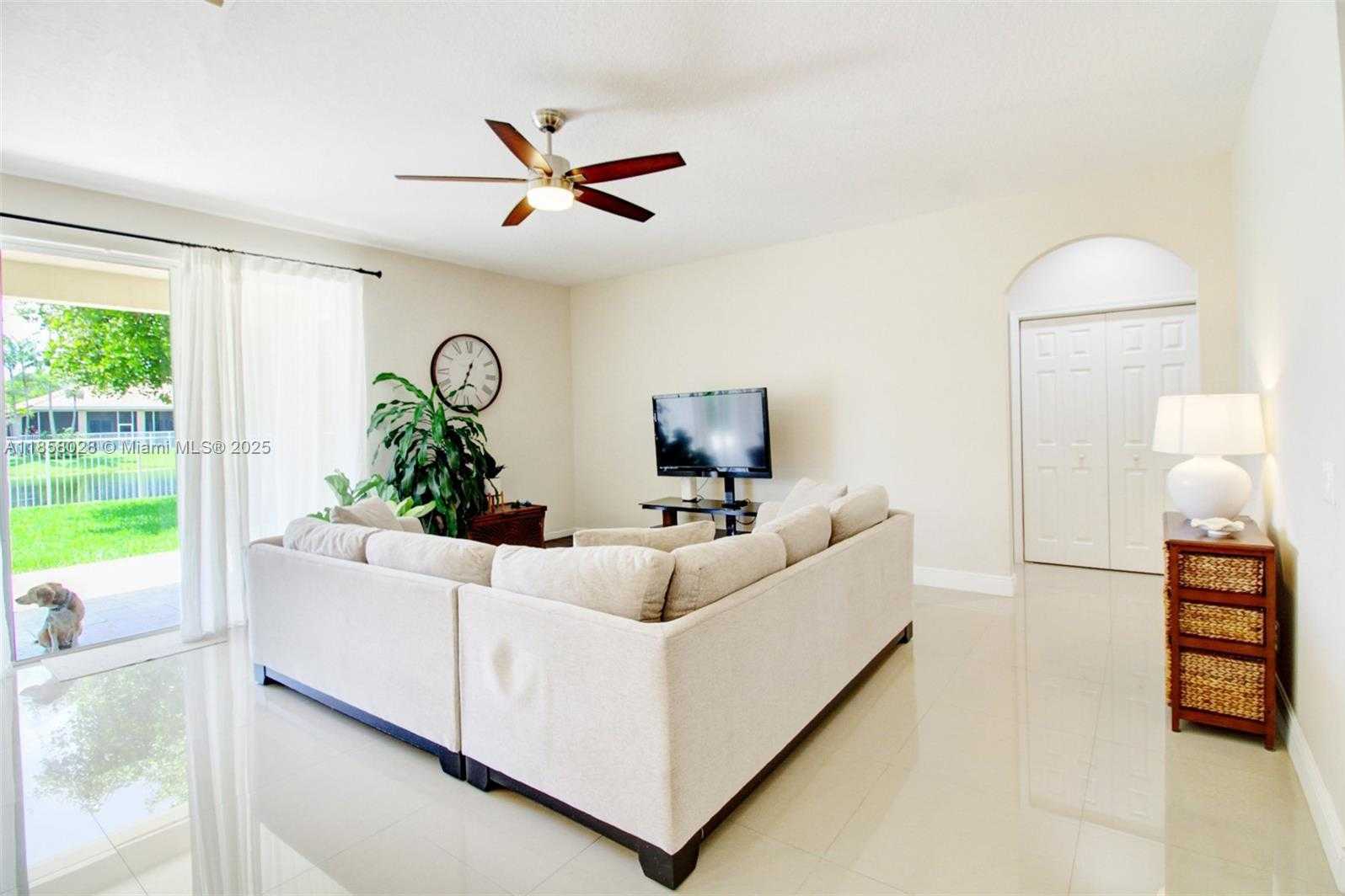 Small Image of 1610 SANDPIPER CIR, Weston Number 13