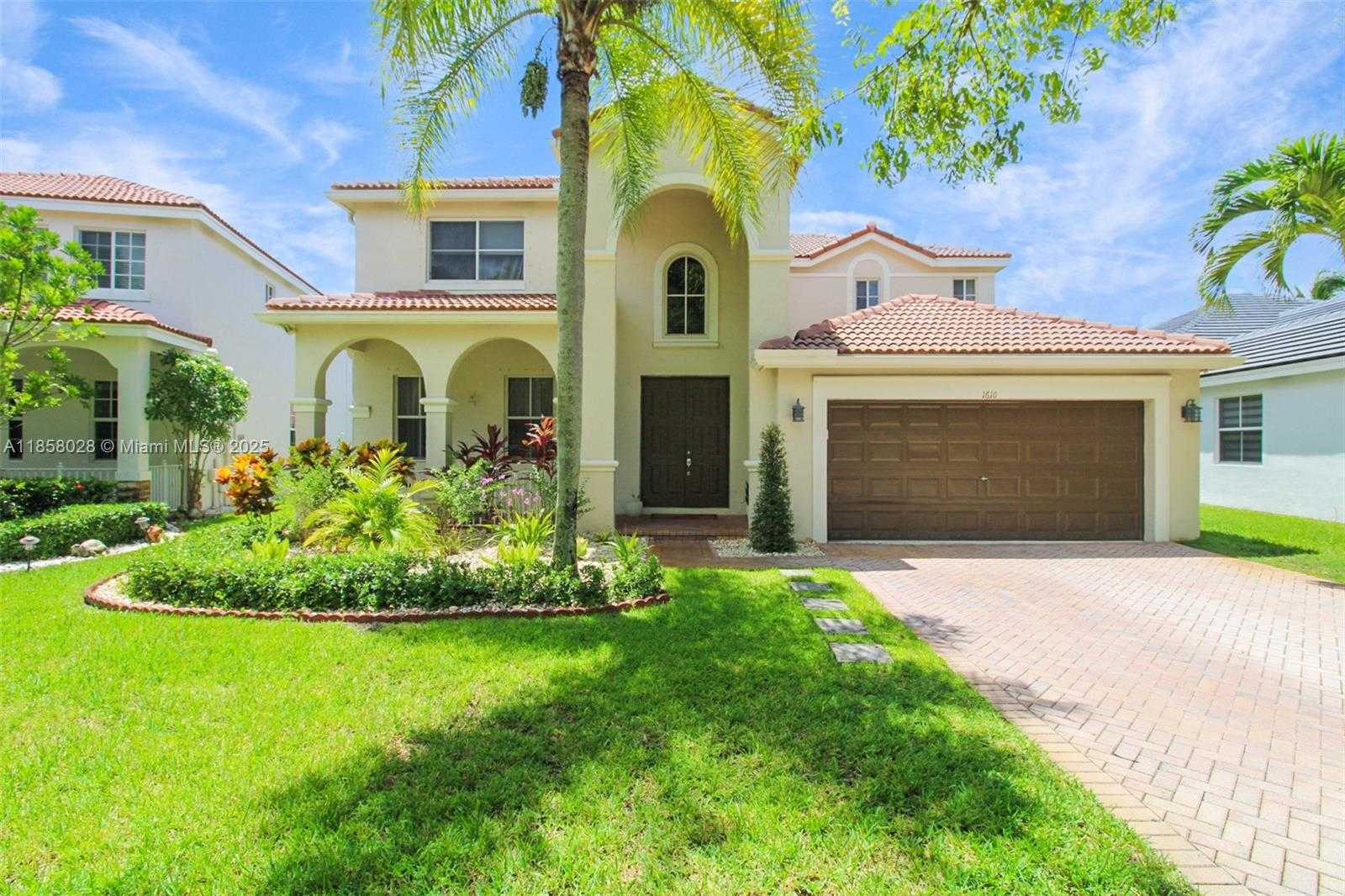 Small Image of 1610 SANDPIPER CIR, Weston Number 2