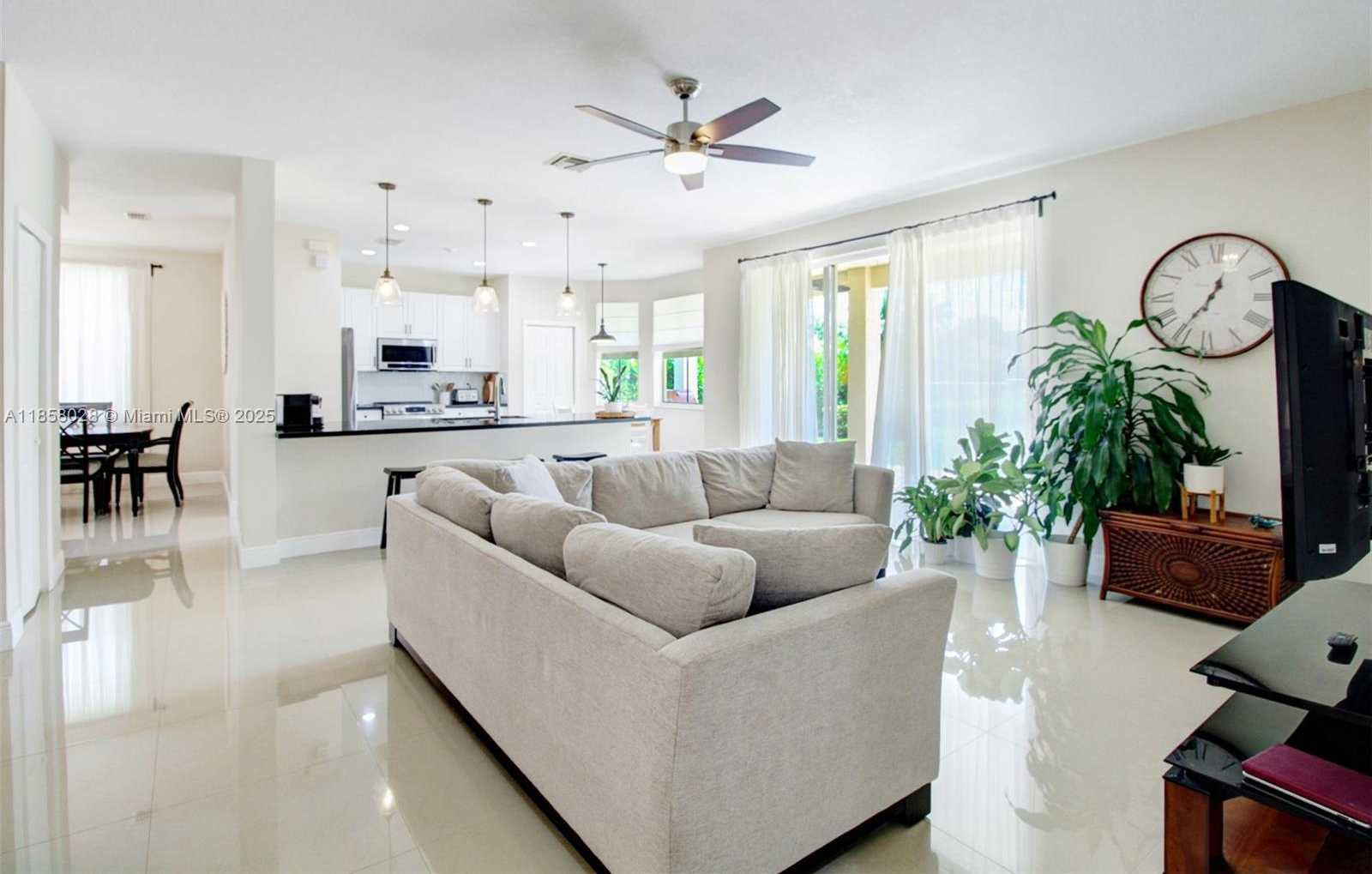 Small Image of 1610 SANDPIPER CIR, Weston Number 21