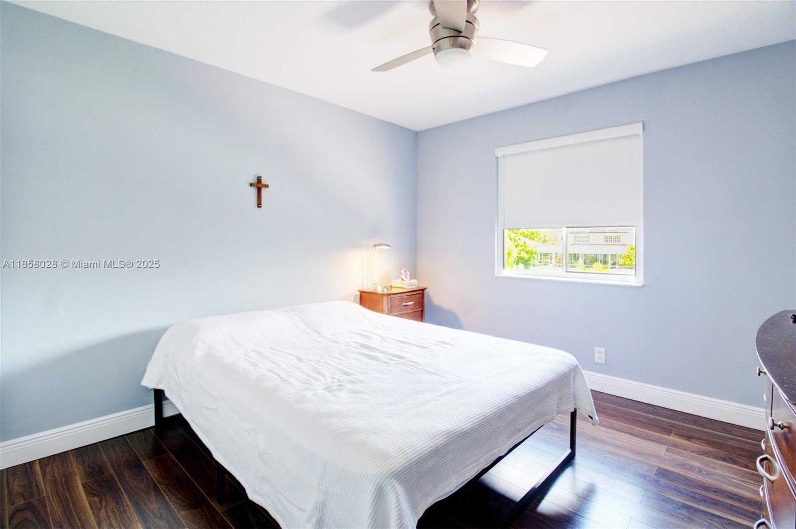 Small Image of 1610 SANDPIPER CIR, Weston Number 26