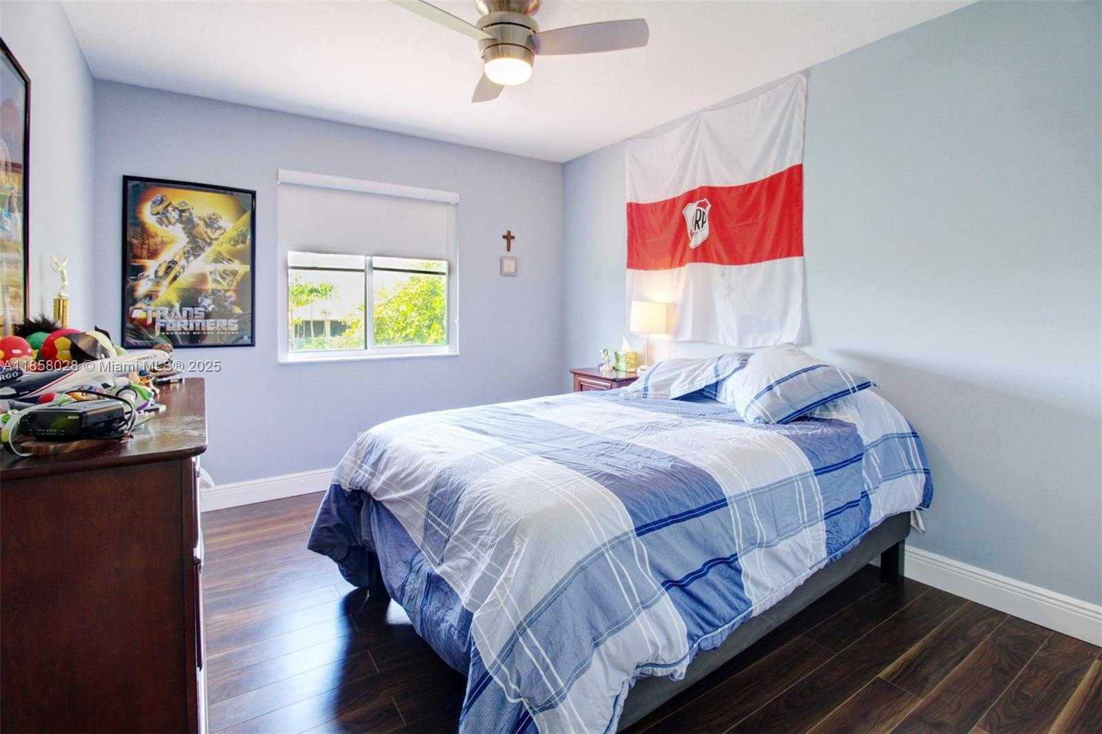Small Image of 1610 SANDPIPER CIR, Weston Number 29