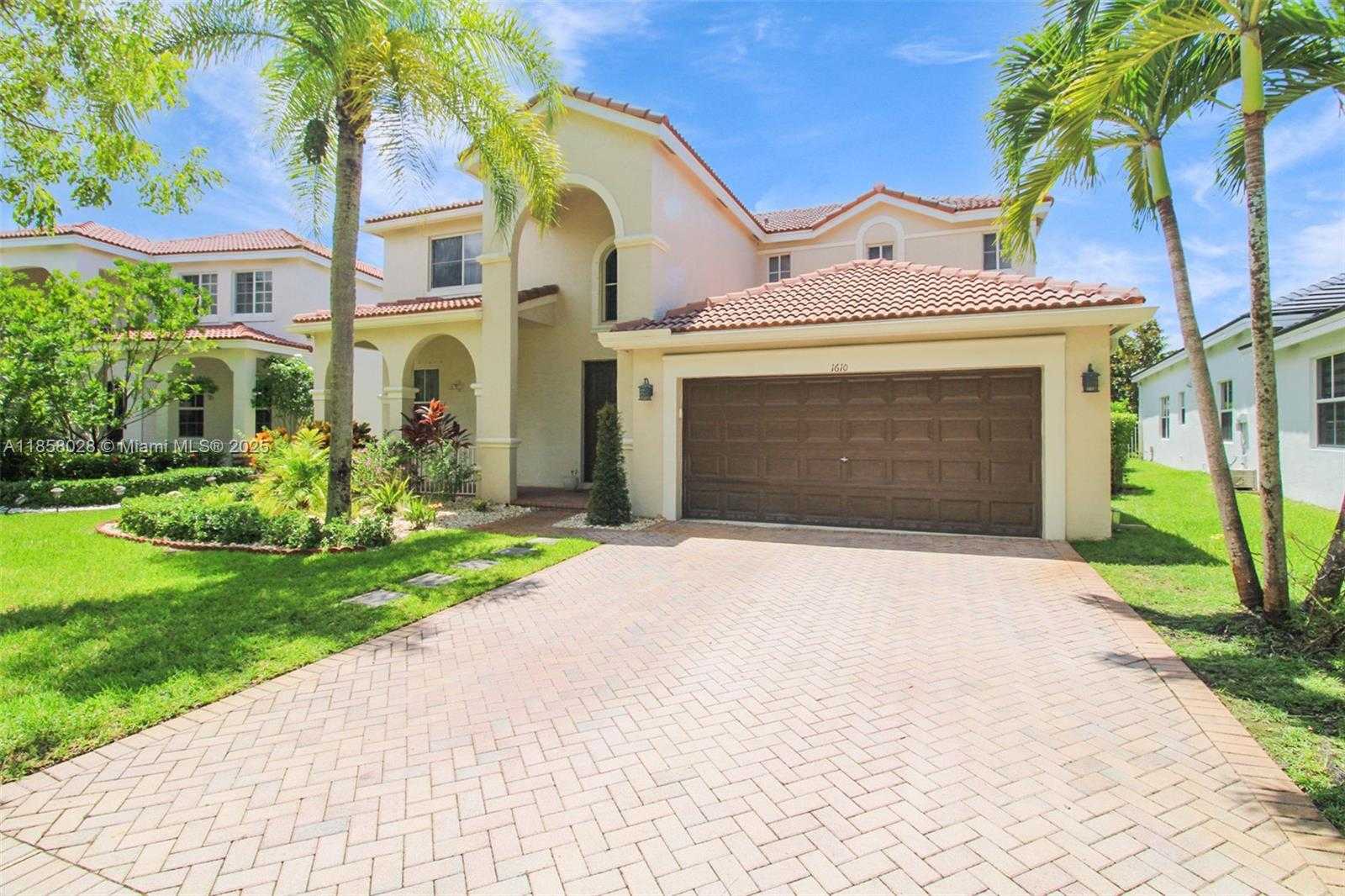 Small Image of 1610 SANDPIPER CIR, Weston Number 3