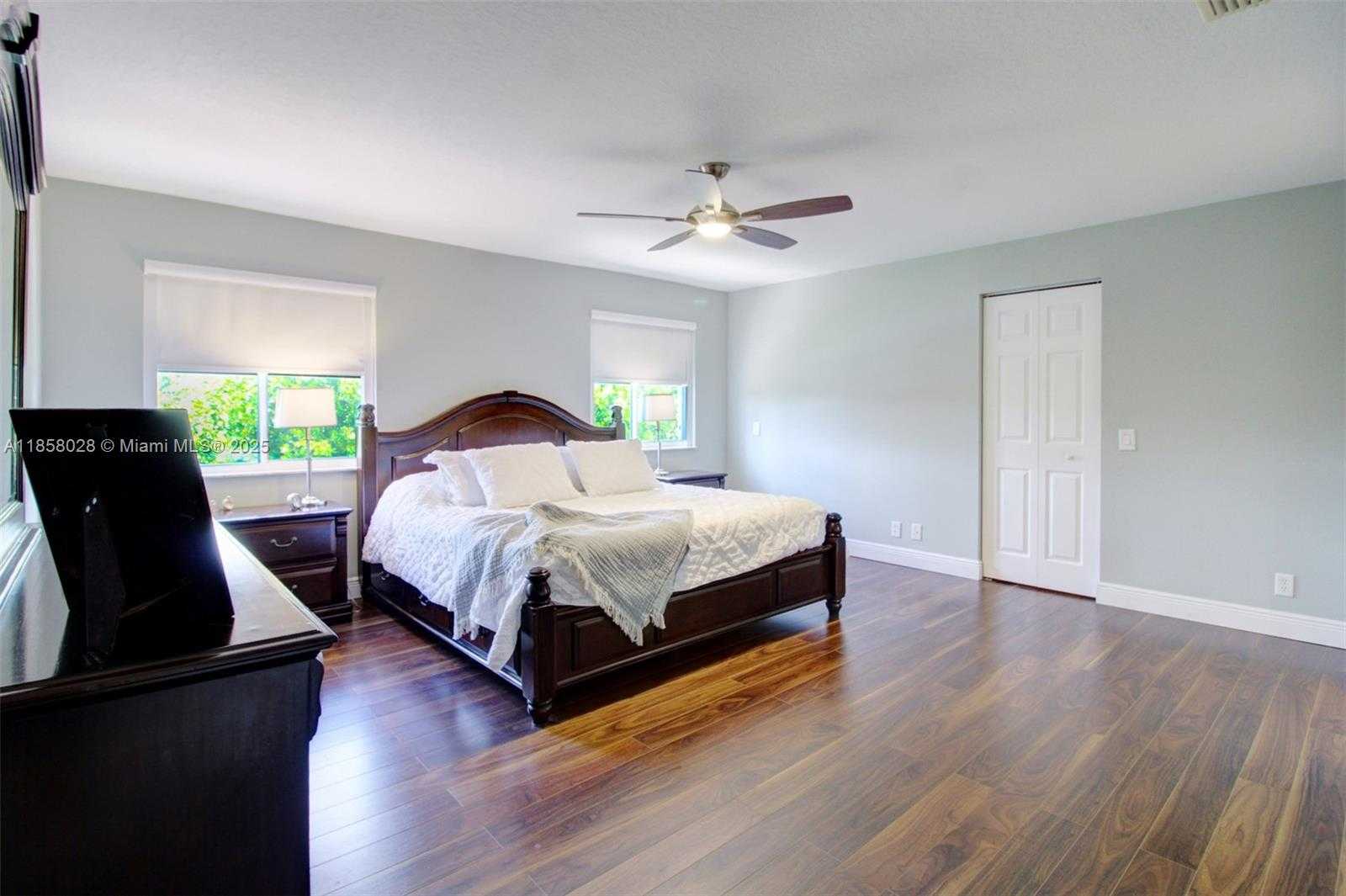 Small Image of 1610 SANDPIPER CIR, Weston Number 33