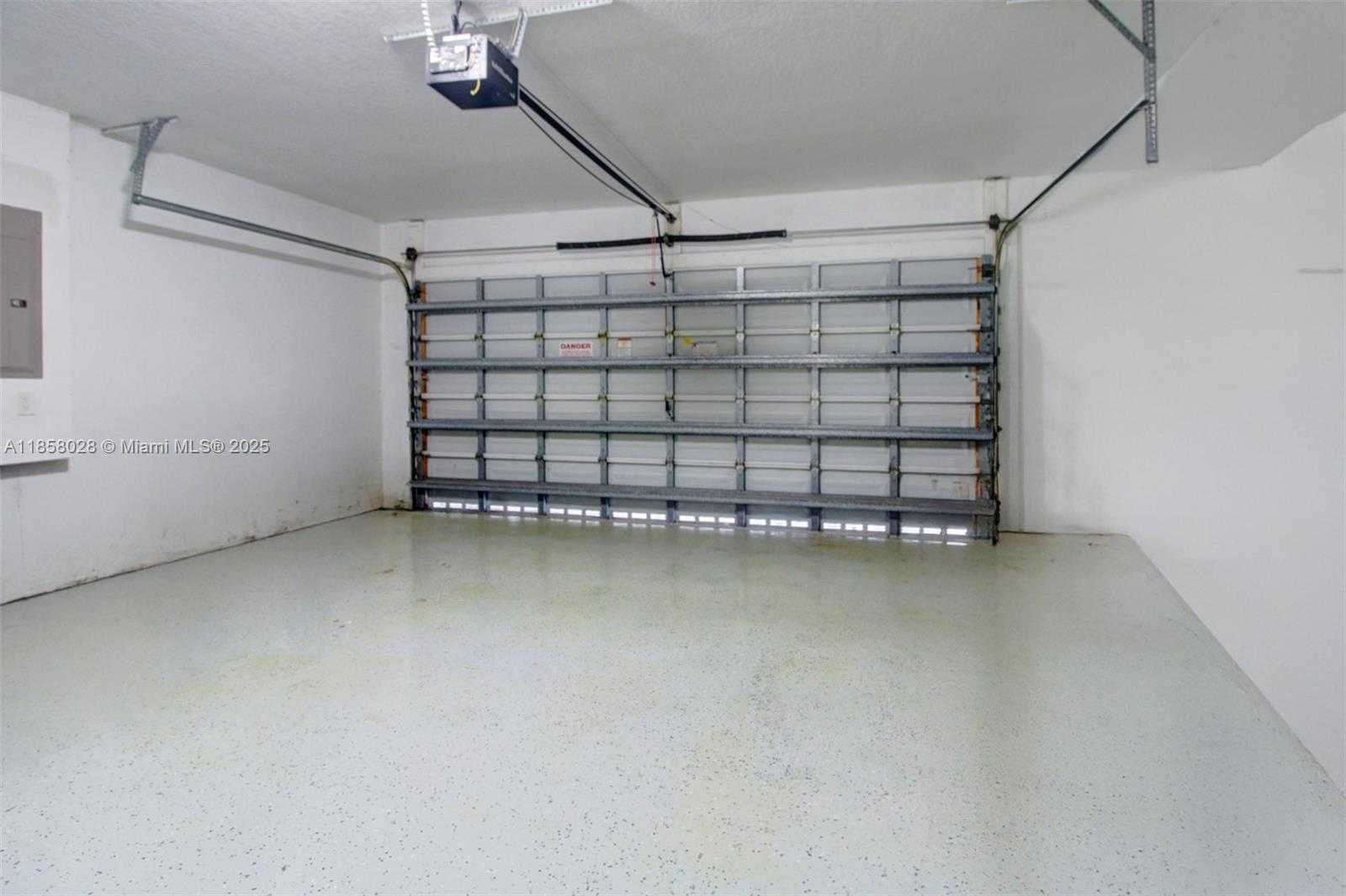 Small Image of 1610 SANDPIPER CIR, Weston Number 36