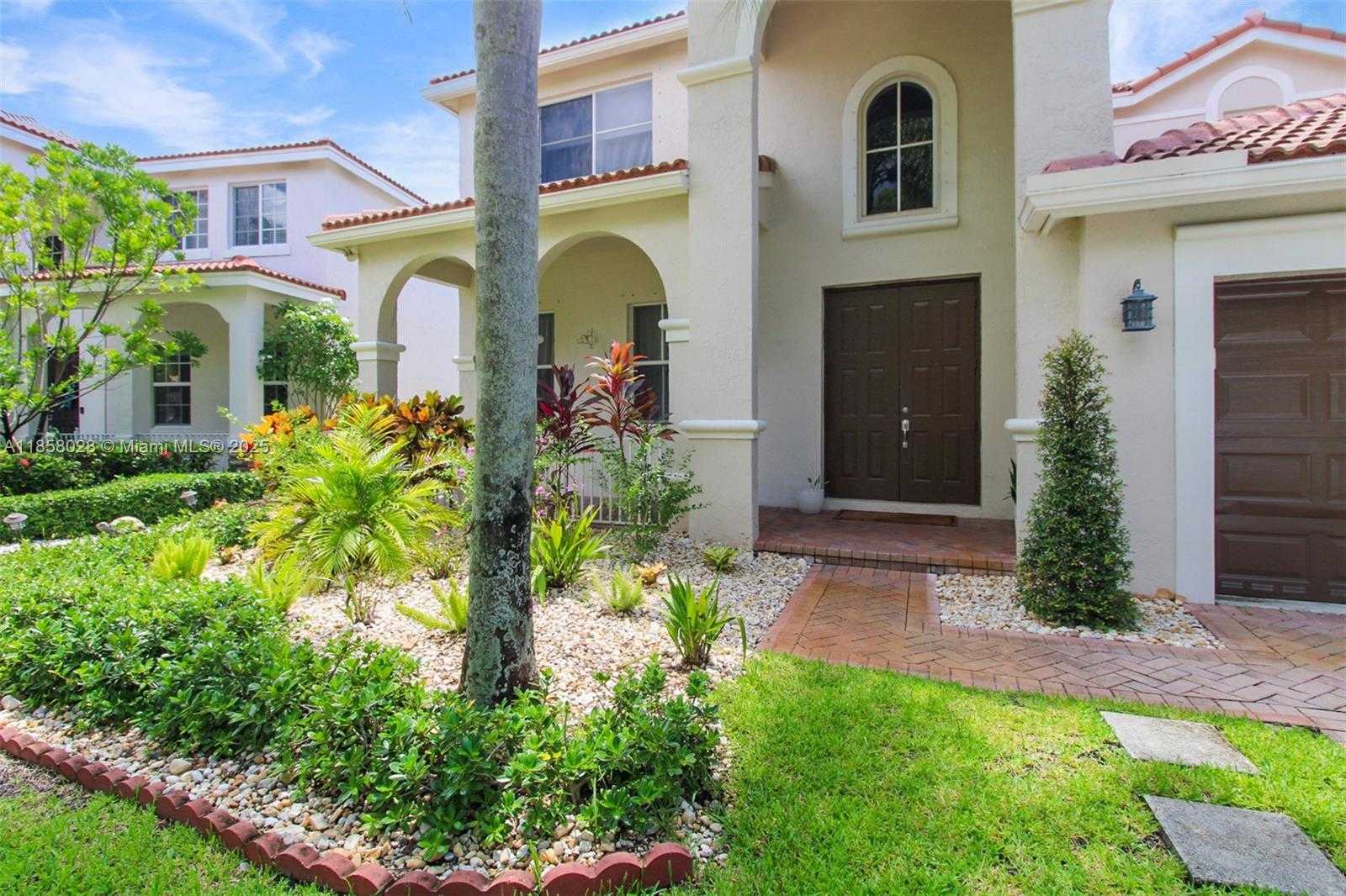 Small Image of 1610 SANDPIPER CIR, Weston Number 4