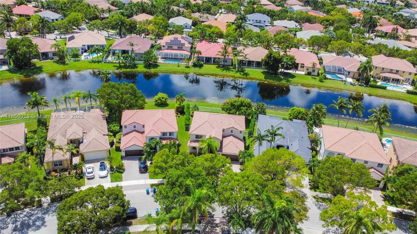 Small Image of 1610 SANDPIPER CIR, Weston Number 44