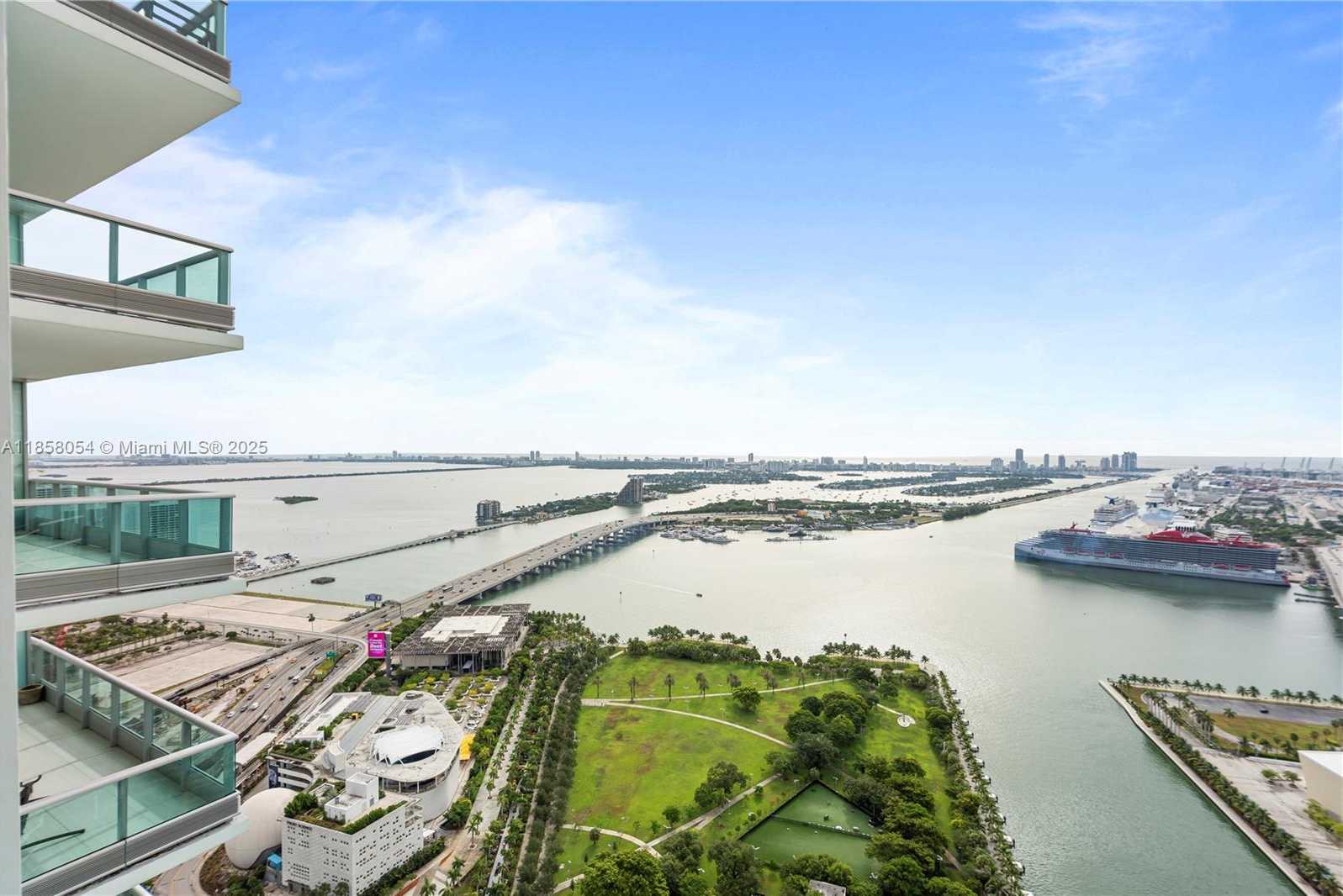 Small Image of 900 BISCAYNE BLVD #5102, Miami Number 12