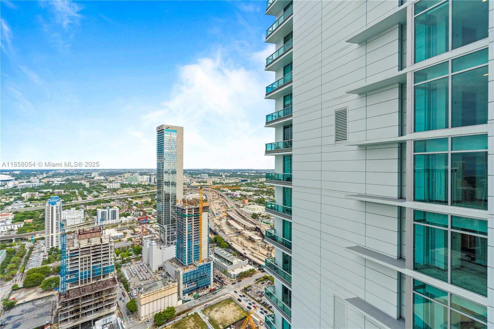 Small Image of 900 BISCAYNE BLVD #5102, Miami Number 21