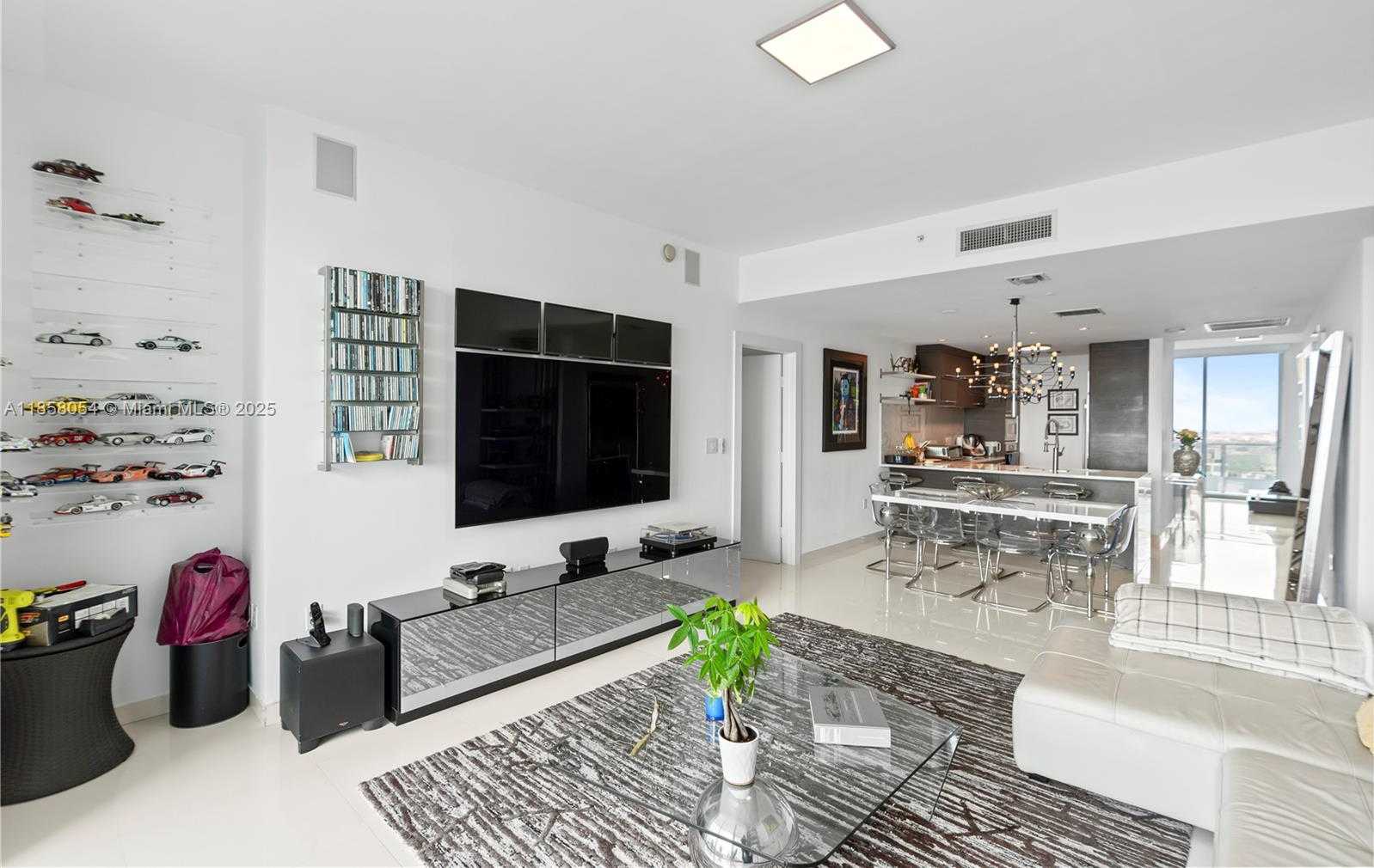 Small Image of 900 BISCAYNE BLVD #5102, Miami Number 35