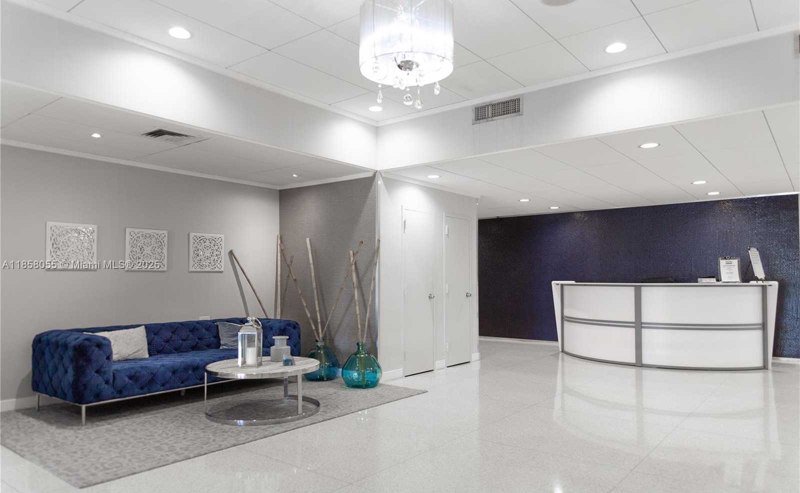 Small Image of 1250 WEST AVE #8R, Miami Beach Number 9