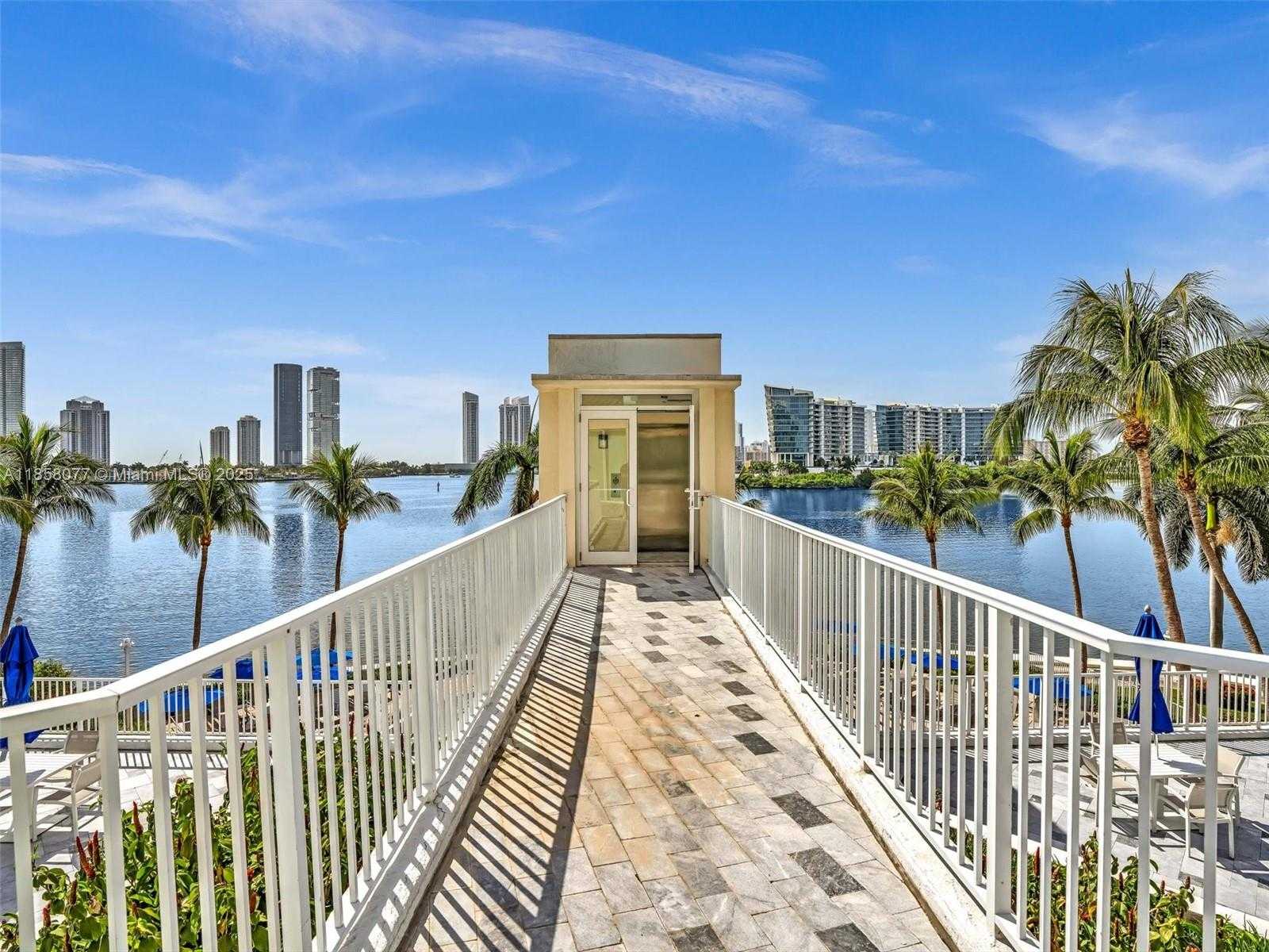 Small Image of 3370 HIDDEN BAY DR #1002, Aventura Number 50