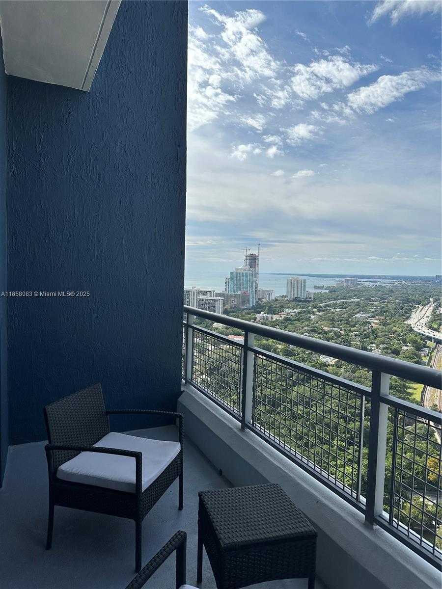 Small Image of 60 SOUTH WEST 13TH ST #3207, Miami Number 8