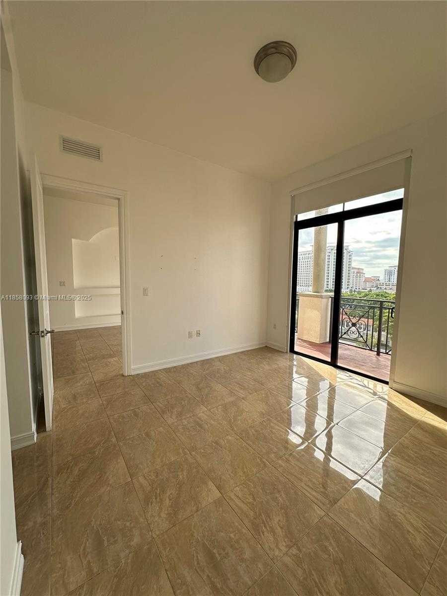 Small Image of 1805 PONCE DE LEON BLVD #827, Coral Gables Number 15