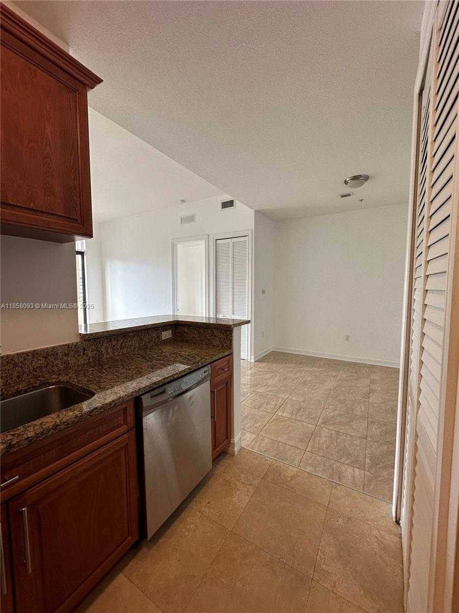 Small Image of 1805 PONCE DE LEON BLVD #827, Coral Gables Number 2
