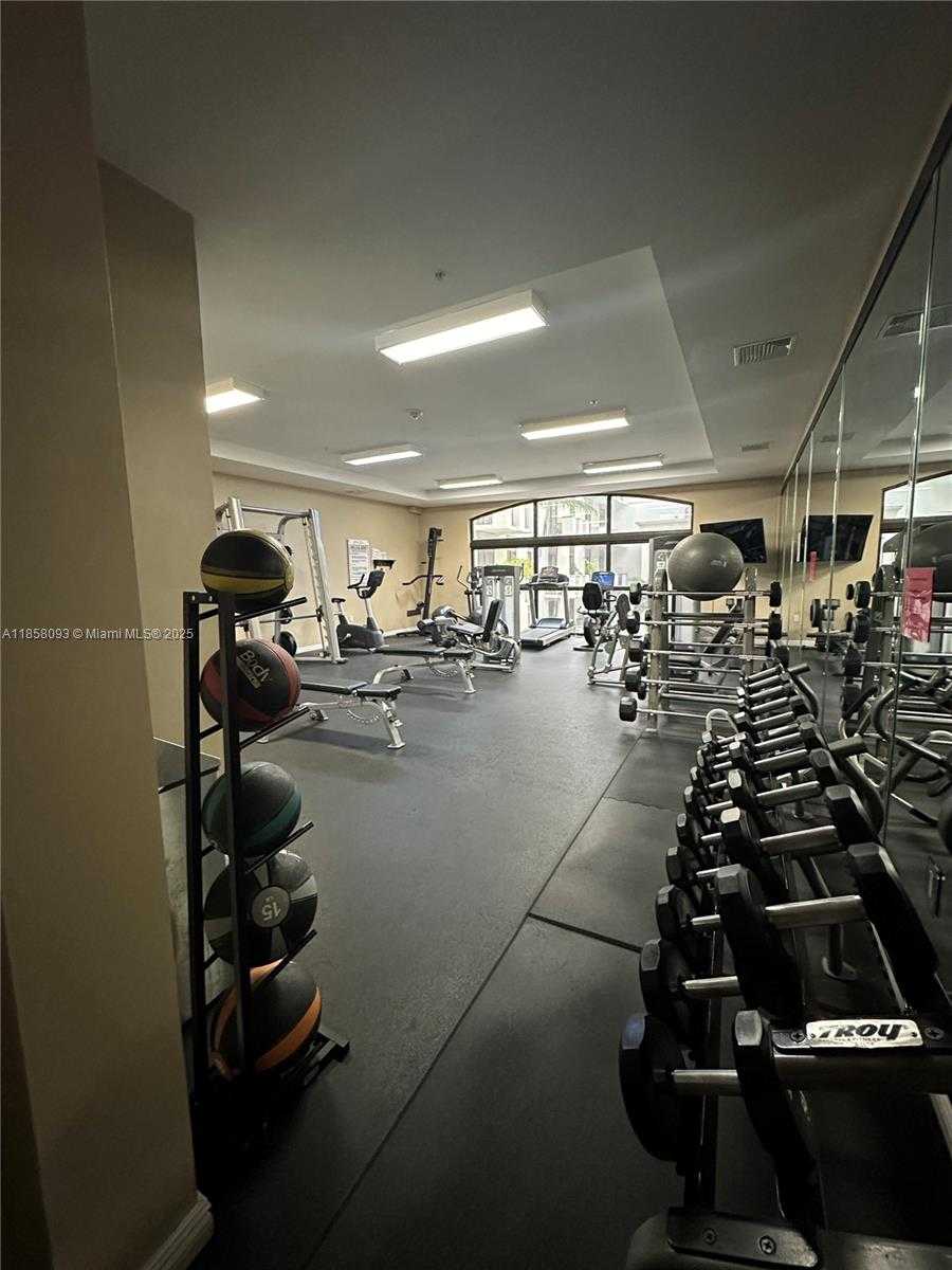 Small Image of 1805 PONCE DE LEON BLVD #827, Coral Gables Number 26