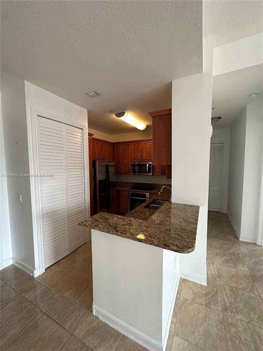 Small Image of 1805 PONCE DE LEON BLVD #827, Coral Gables Number 4