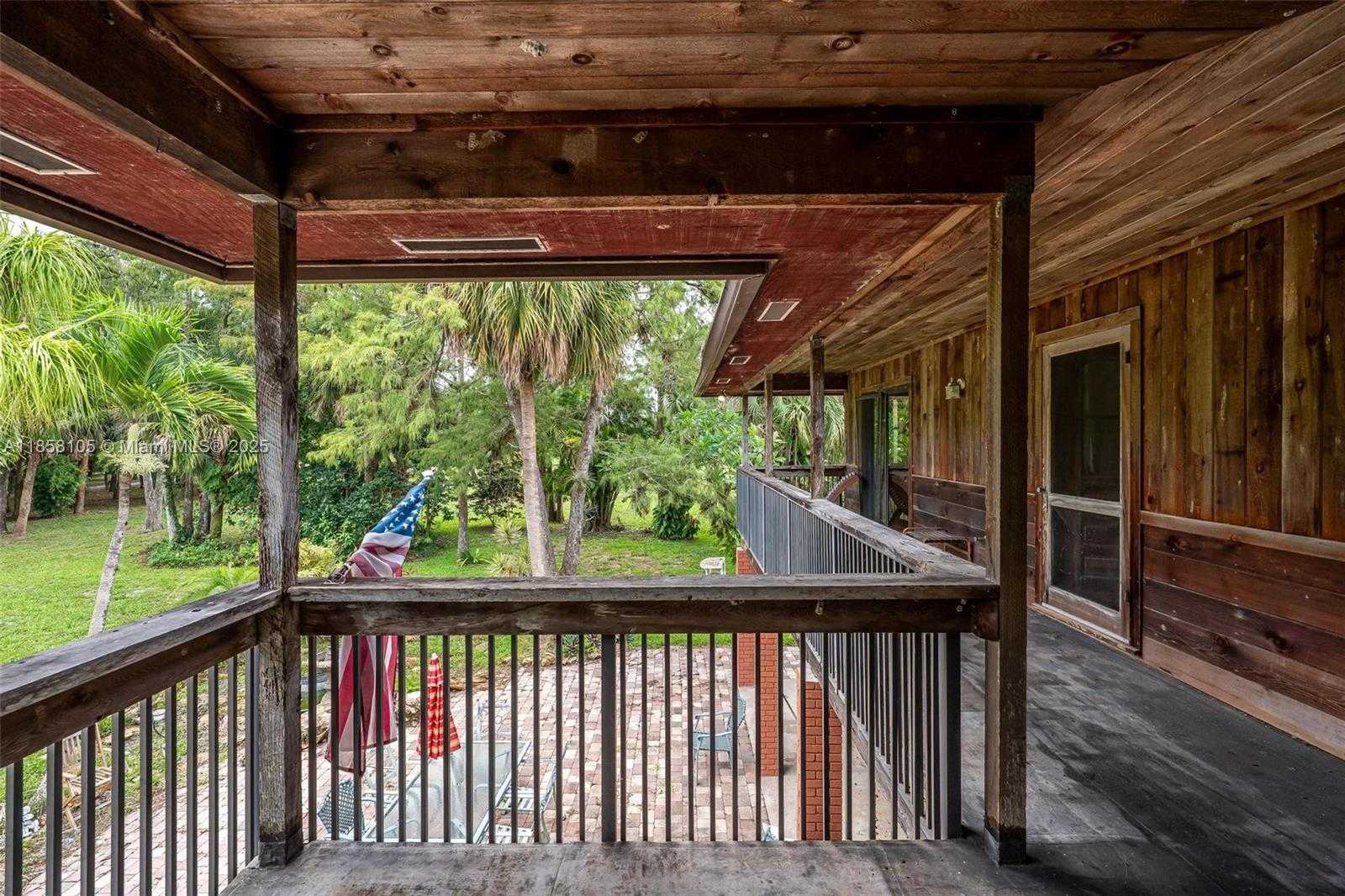 Small Image of 576 MARSHALL RD, West Palm Beach Number 35