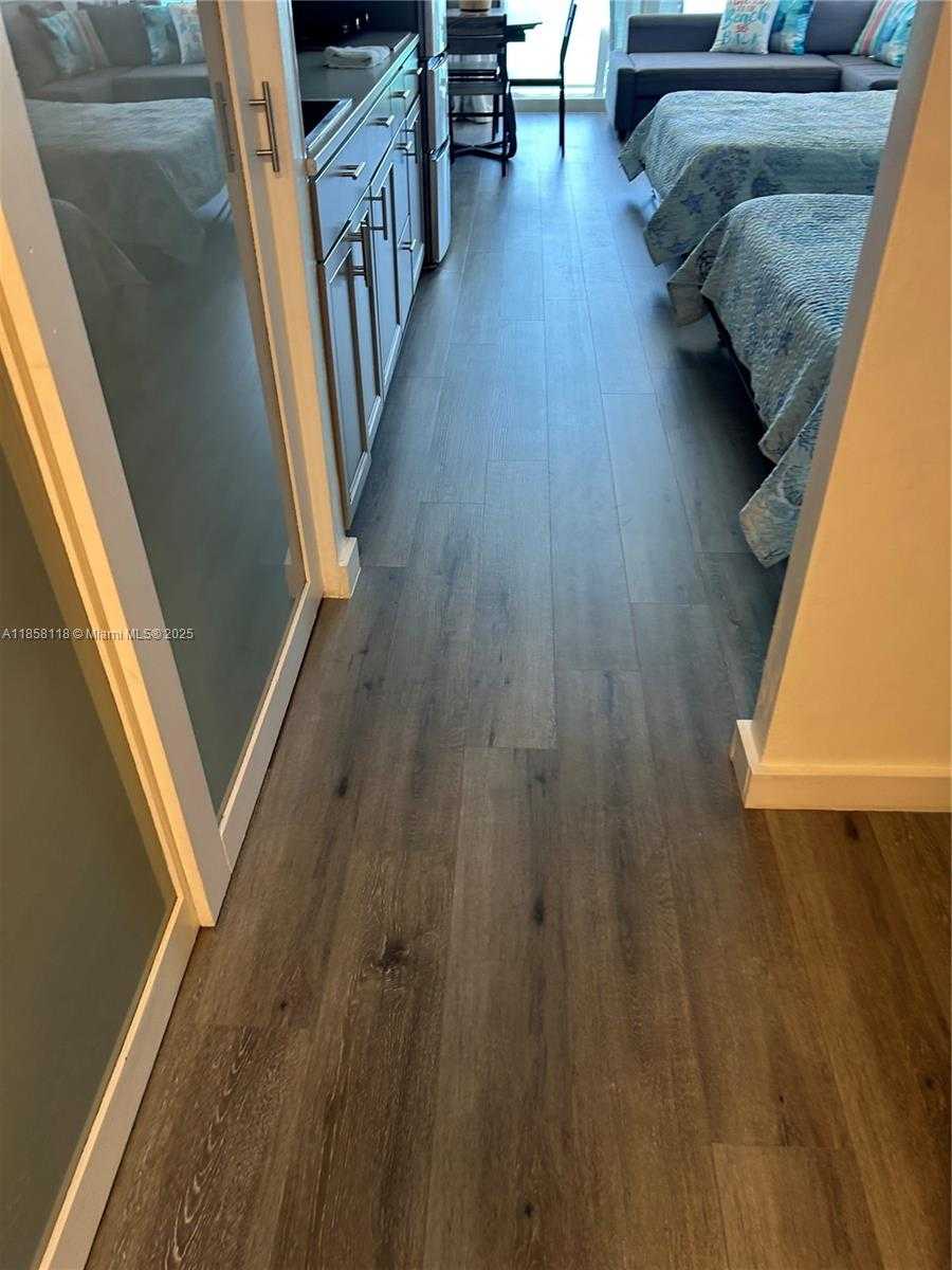 Small Image of 19201 COLLINS AVE #611, Sunny Isles Beach Number 10