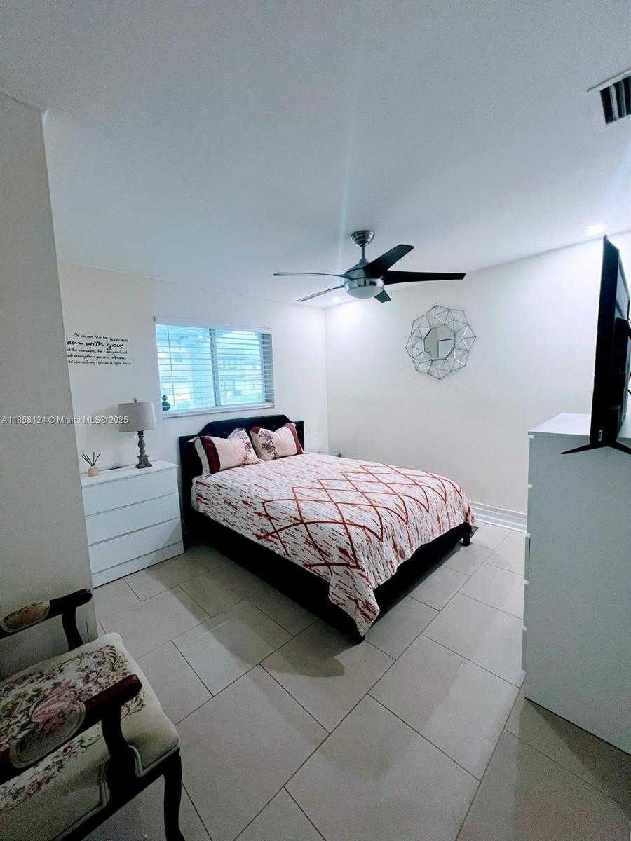 Small Image of 7750 NORTH WEST 42ND ST, Davie Number 15