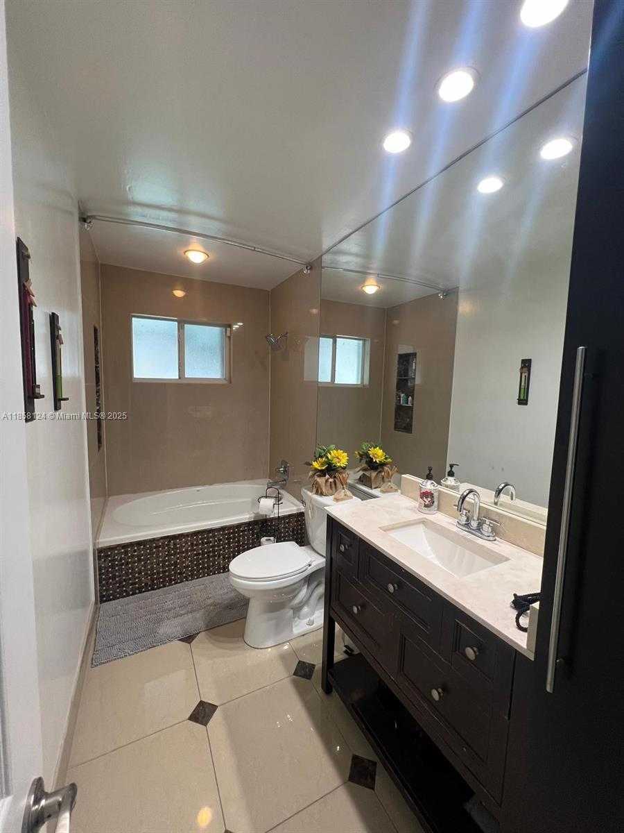 Small Image of 7750 NORTH WEST 42ND ST, Davie Number 17