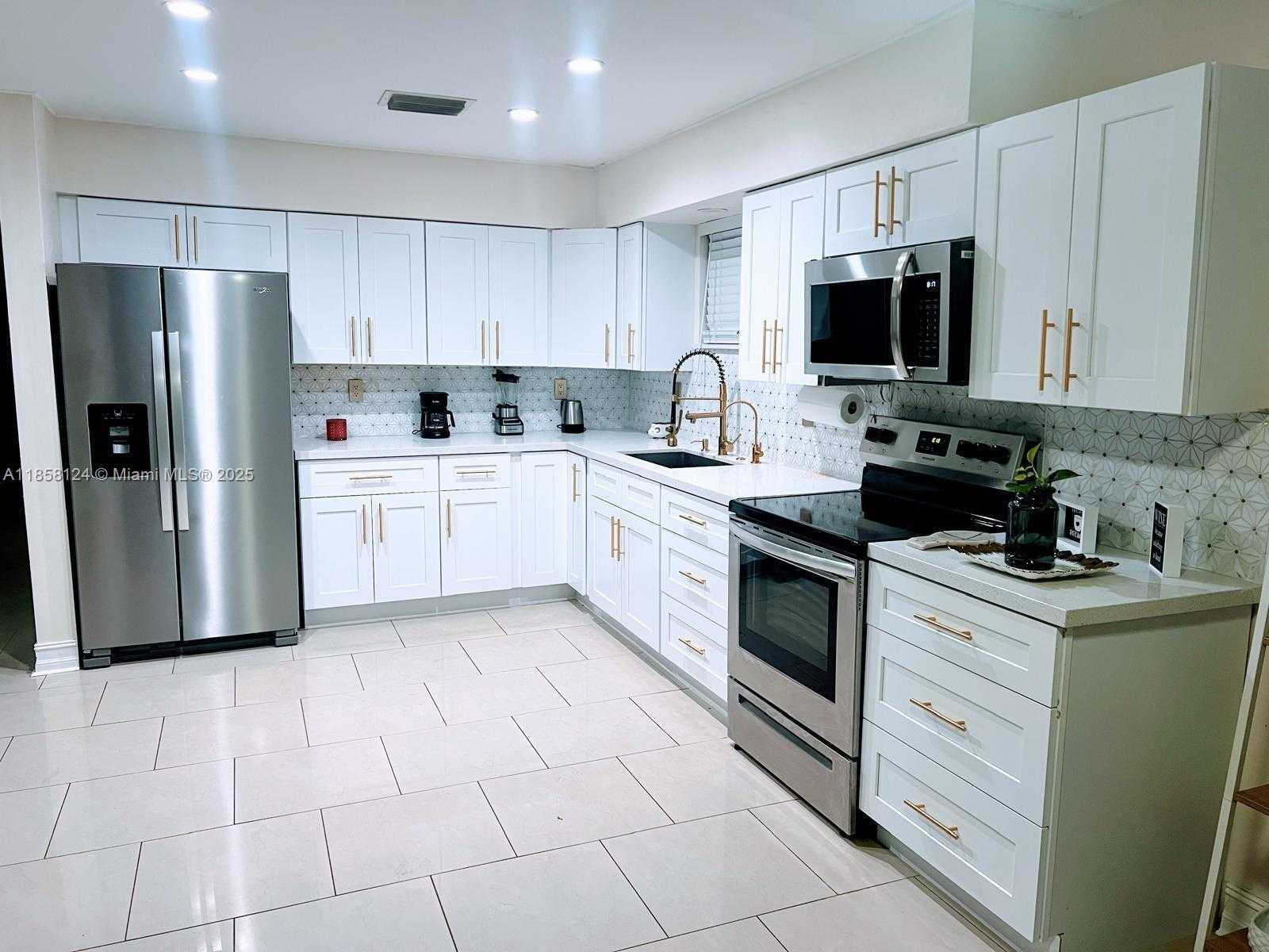 Small Image of 7750 NORTH WEST 42ND ST, Davie Number 5