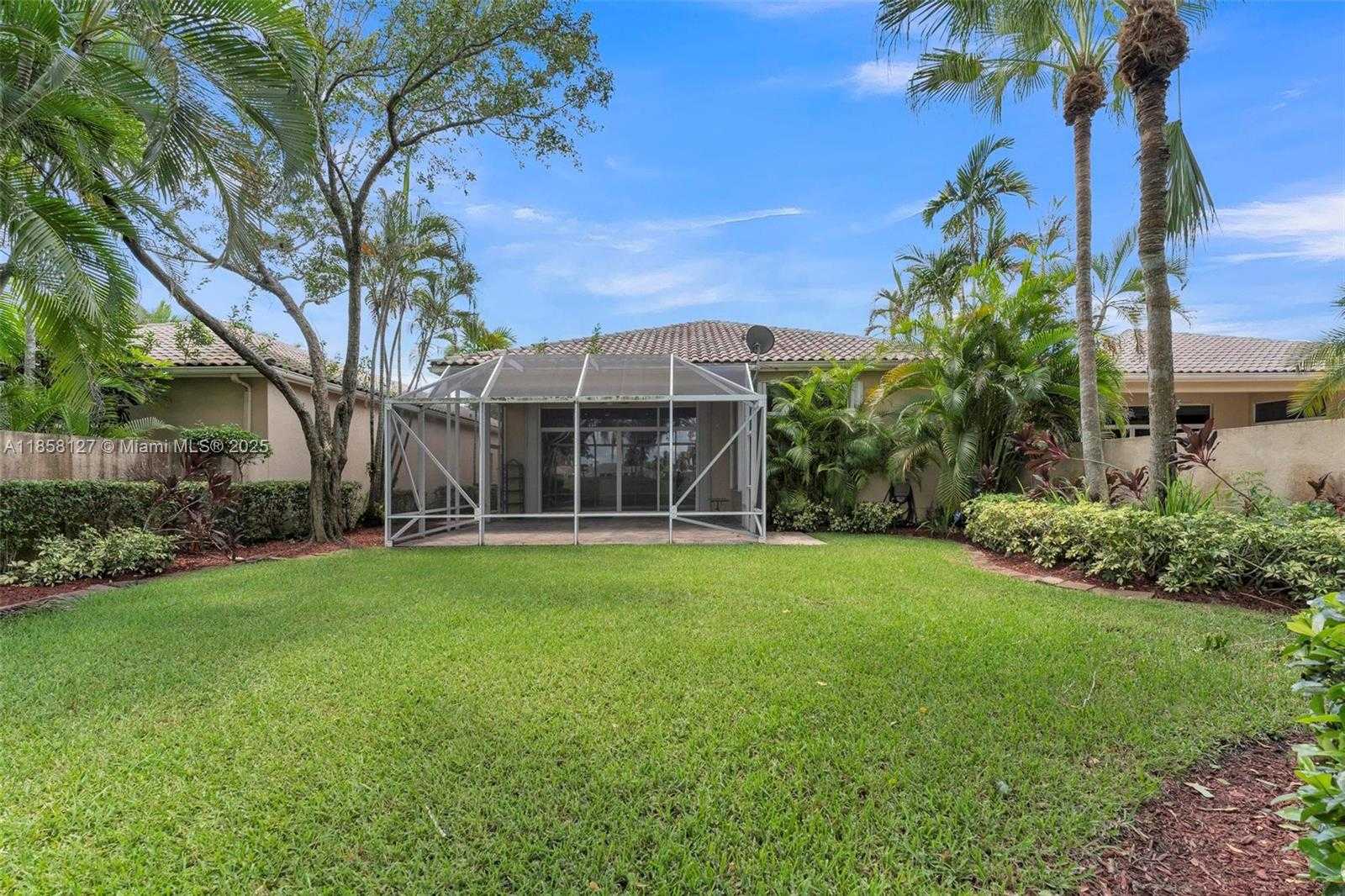 Small Image of 2468 BAY ISLE CT, Weston Number 14