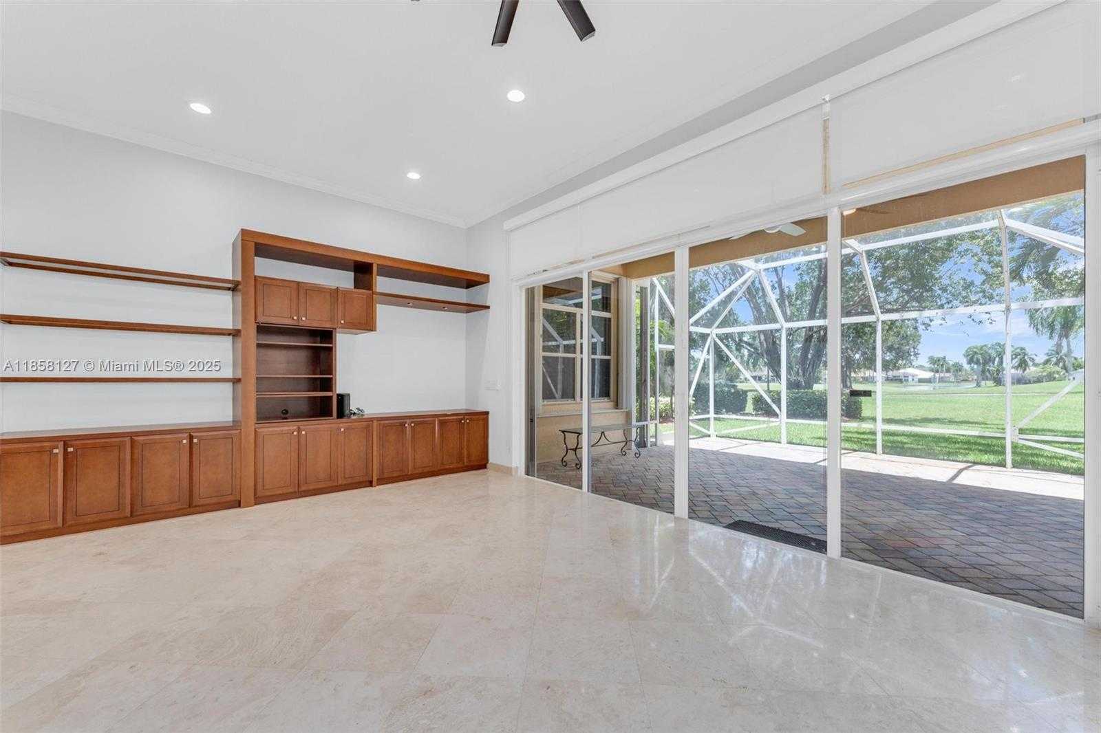 Small Image of 2468 BAY ISLE CT, Weston Number 8