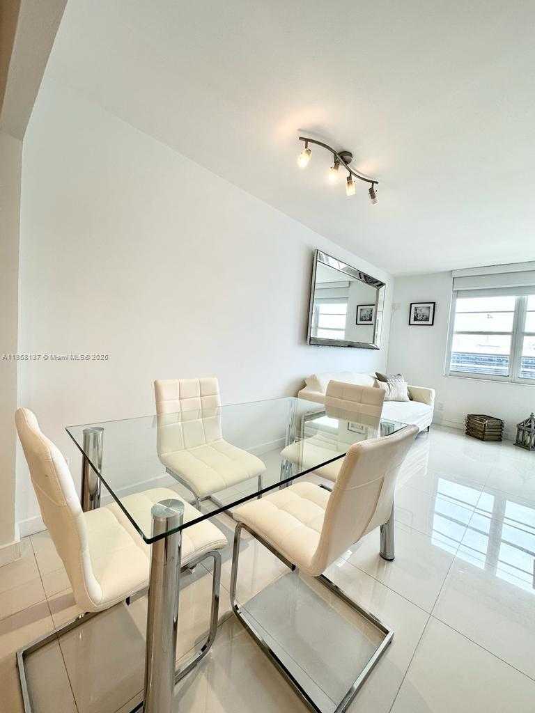 Small Image of 100 LINCOLN RD #1406, Miami Beach Number 5