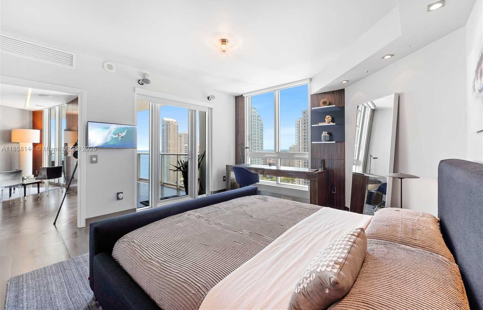 Small Image of 300 SOUTH BISCAYNE BLVD #2508, Miami Number 10